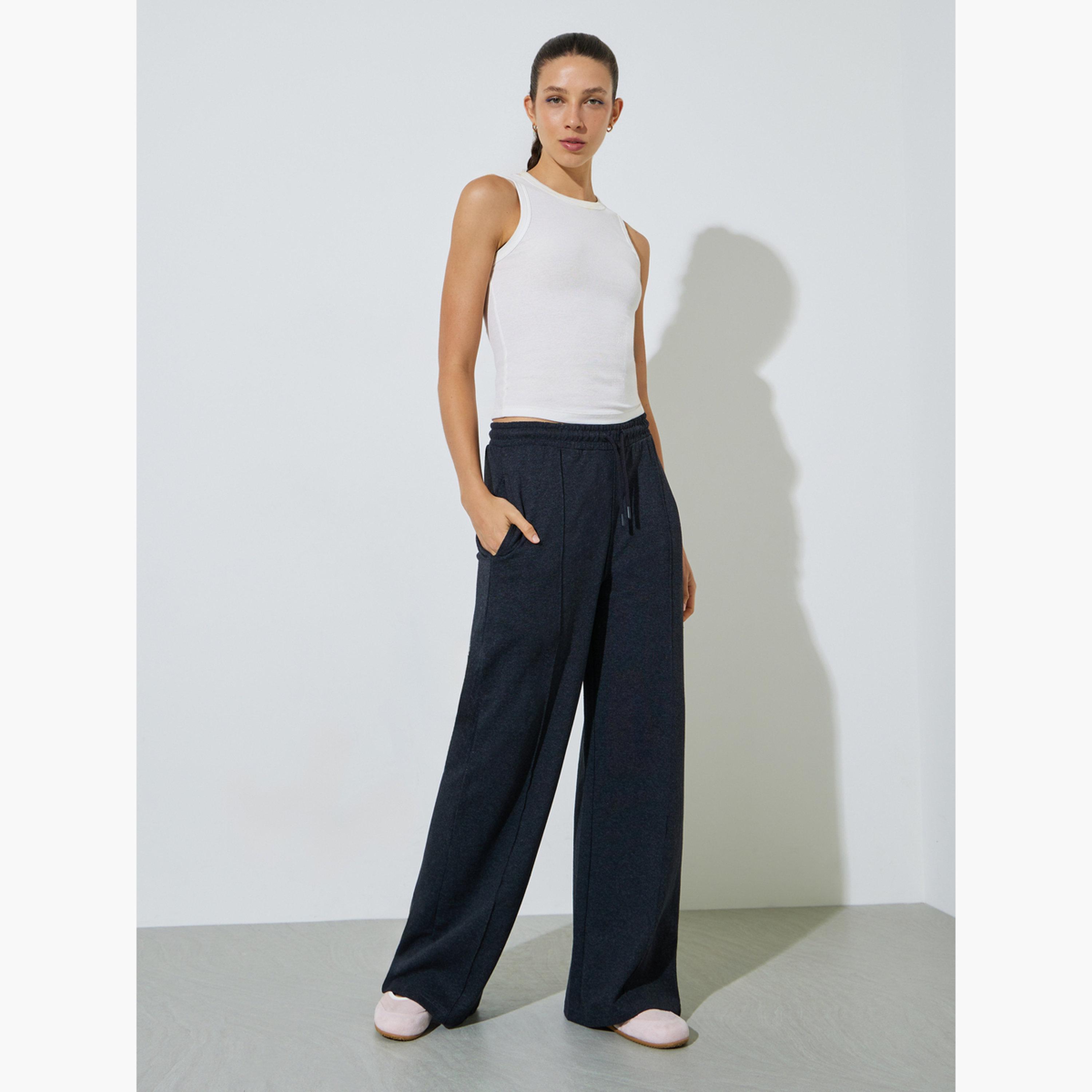 جوغر سادة بأرجل واسعة مع حزام خصر برباط-women-clothing-joggers-image-5