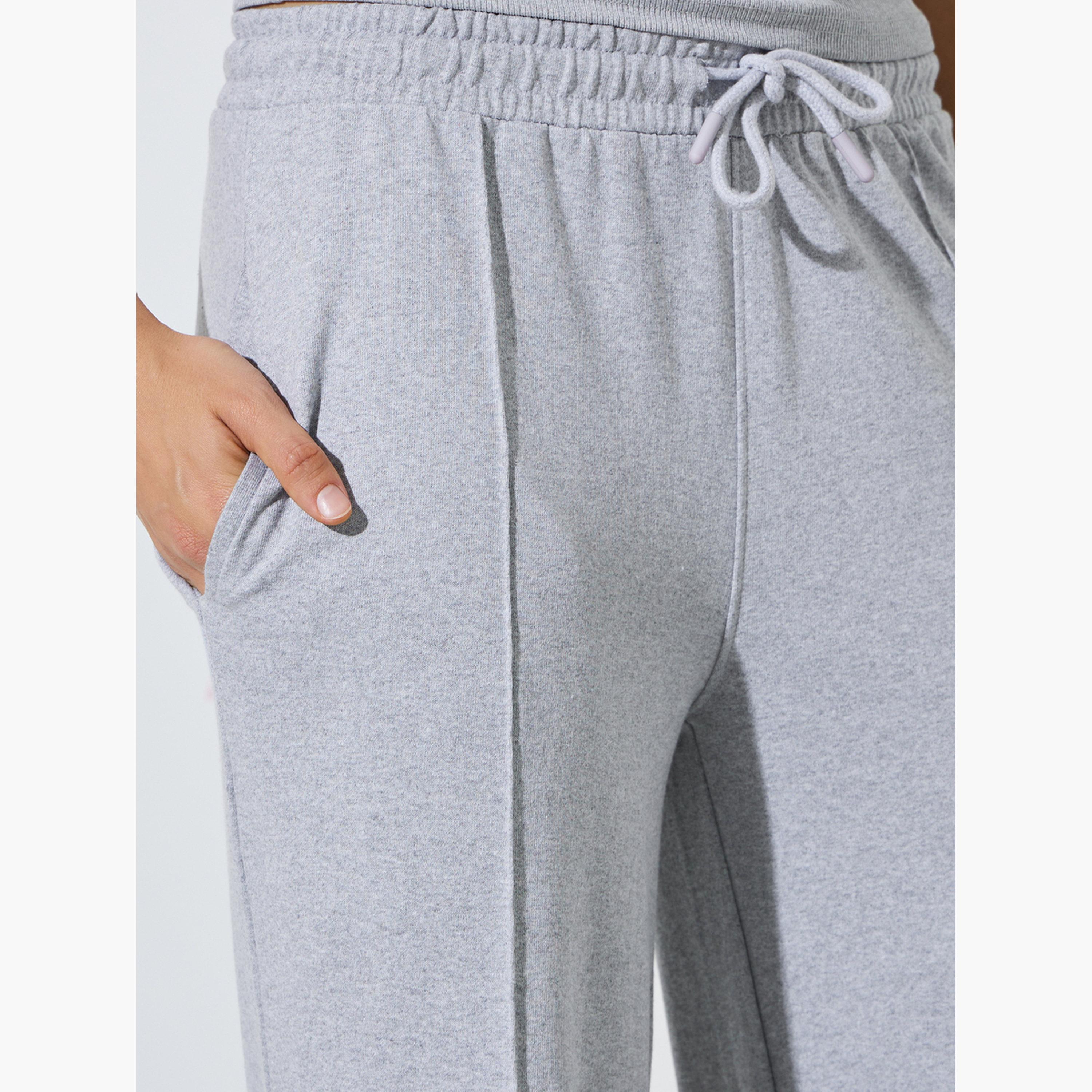 جوغر سادة بأرجل واسعة مع حزام خصر برباط-women-clothing-joggers-image-3