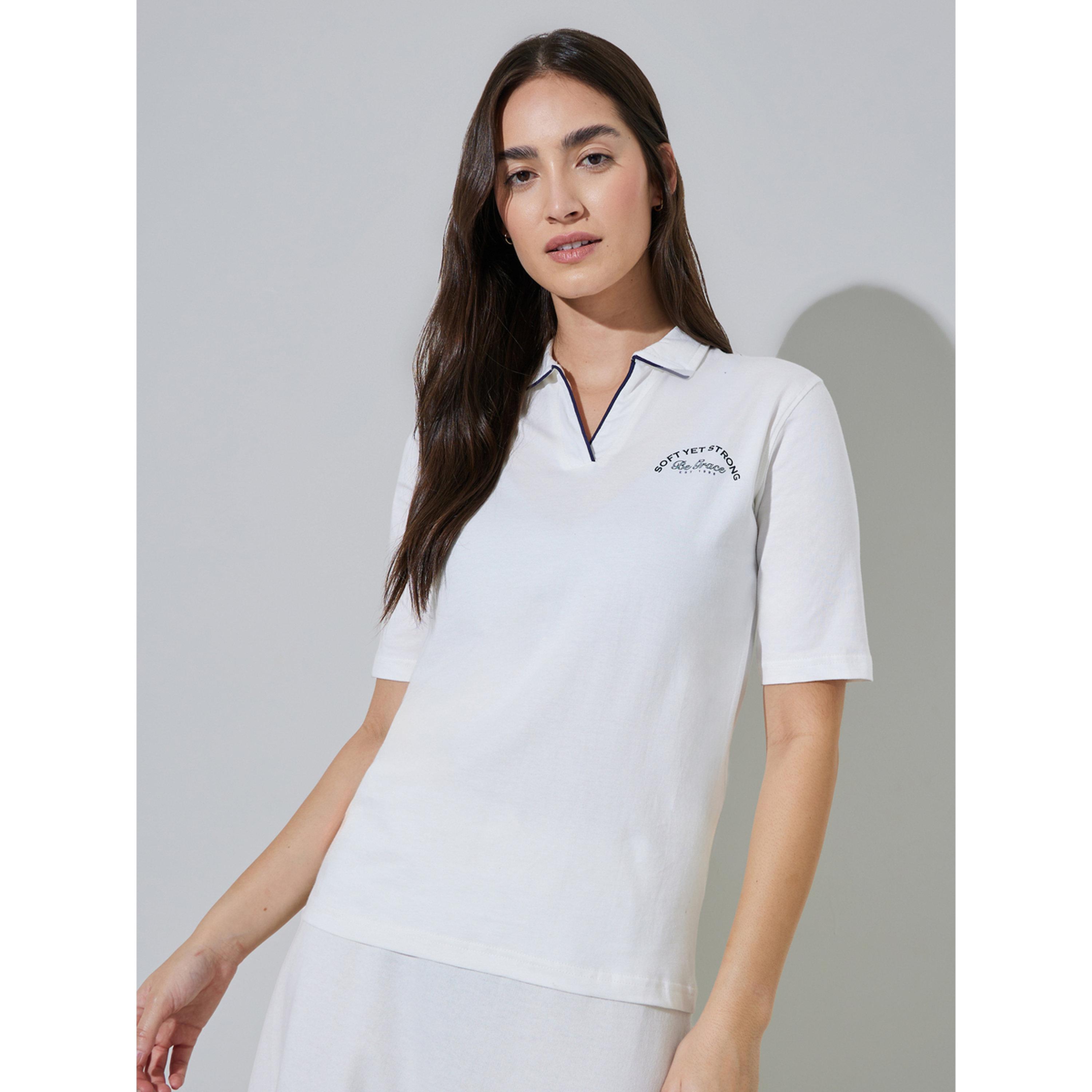 تيشيرت بولو بطبعة شعار وحواف مُتباينة-women-clothing-tshirts-image-1