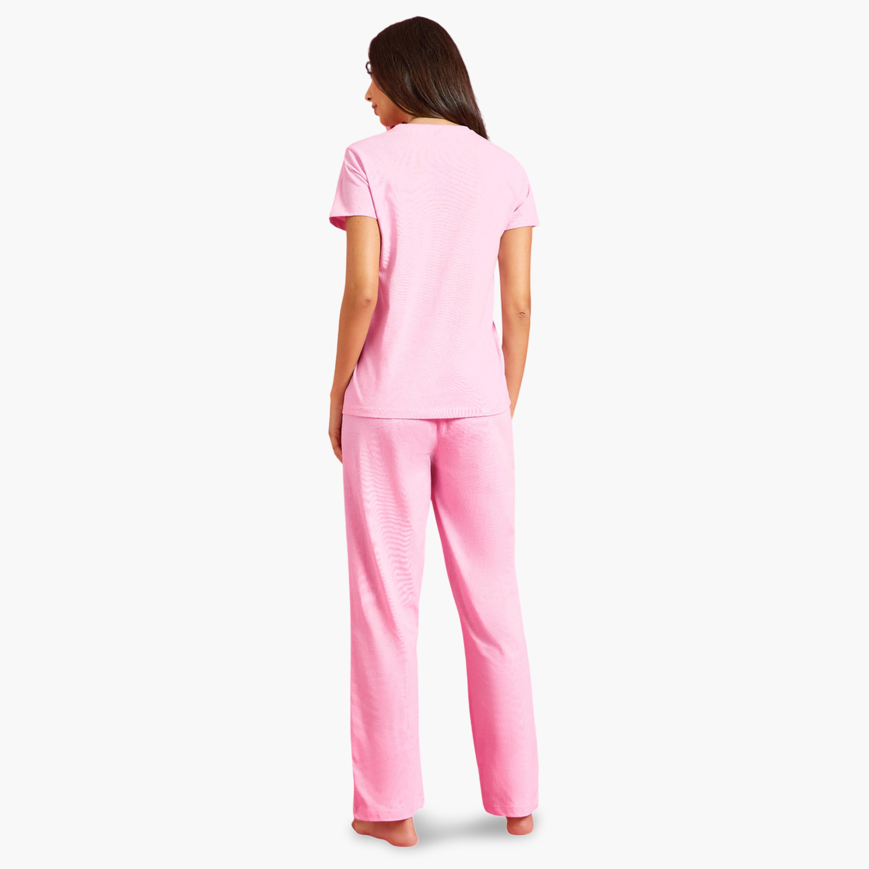 Styli Who Run The World Slogan Print T-Shirt and Straight Leg Pyjama Set-women-clothing-nightwear-pyjamas-longsets-image-4