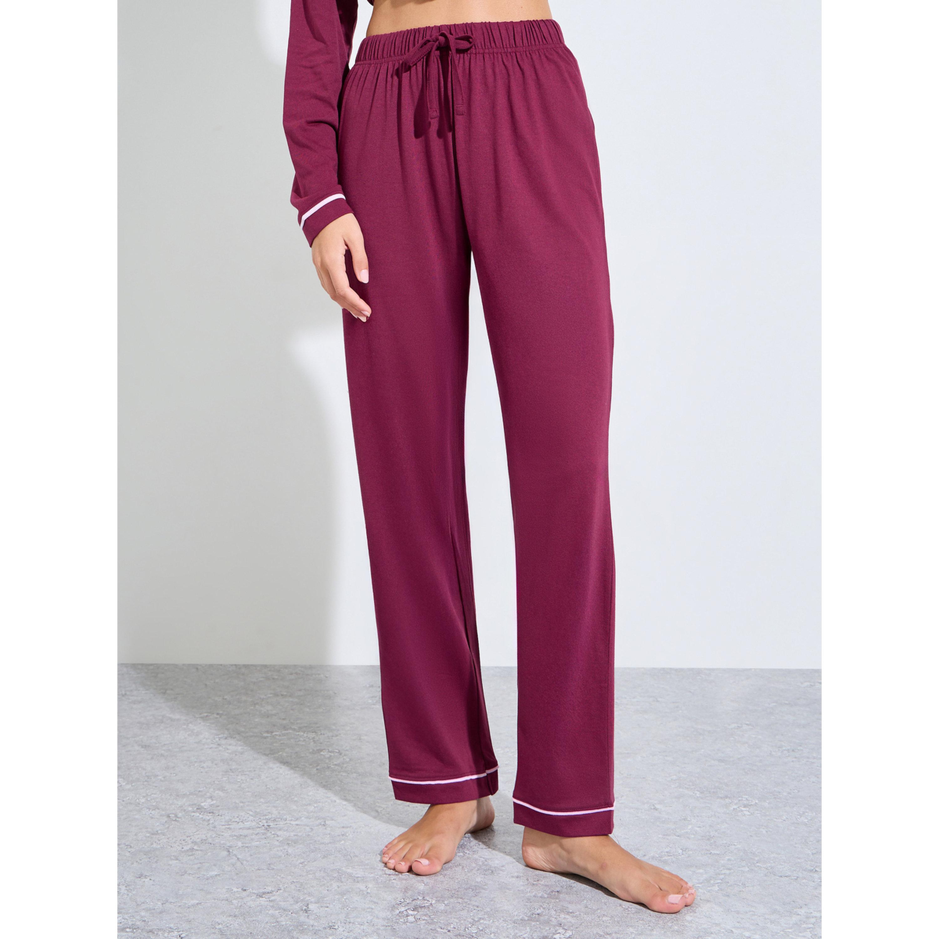 طقم بيجاما وقميص بحواف متناسقة وطبعة فيونكة-women-clothing-nightwear-pyjamas-longsets-image-4