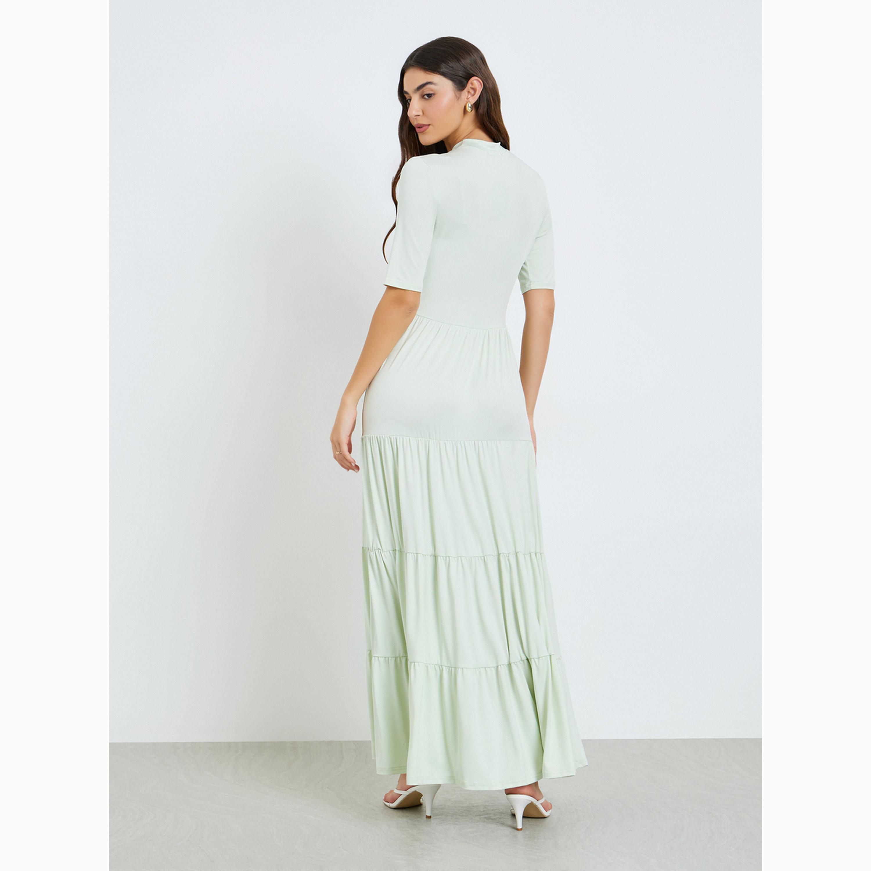 فستان طويل بتصميم متعدد الطبقات وأكمام قصيرة-women-clothing-dresses-image-4