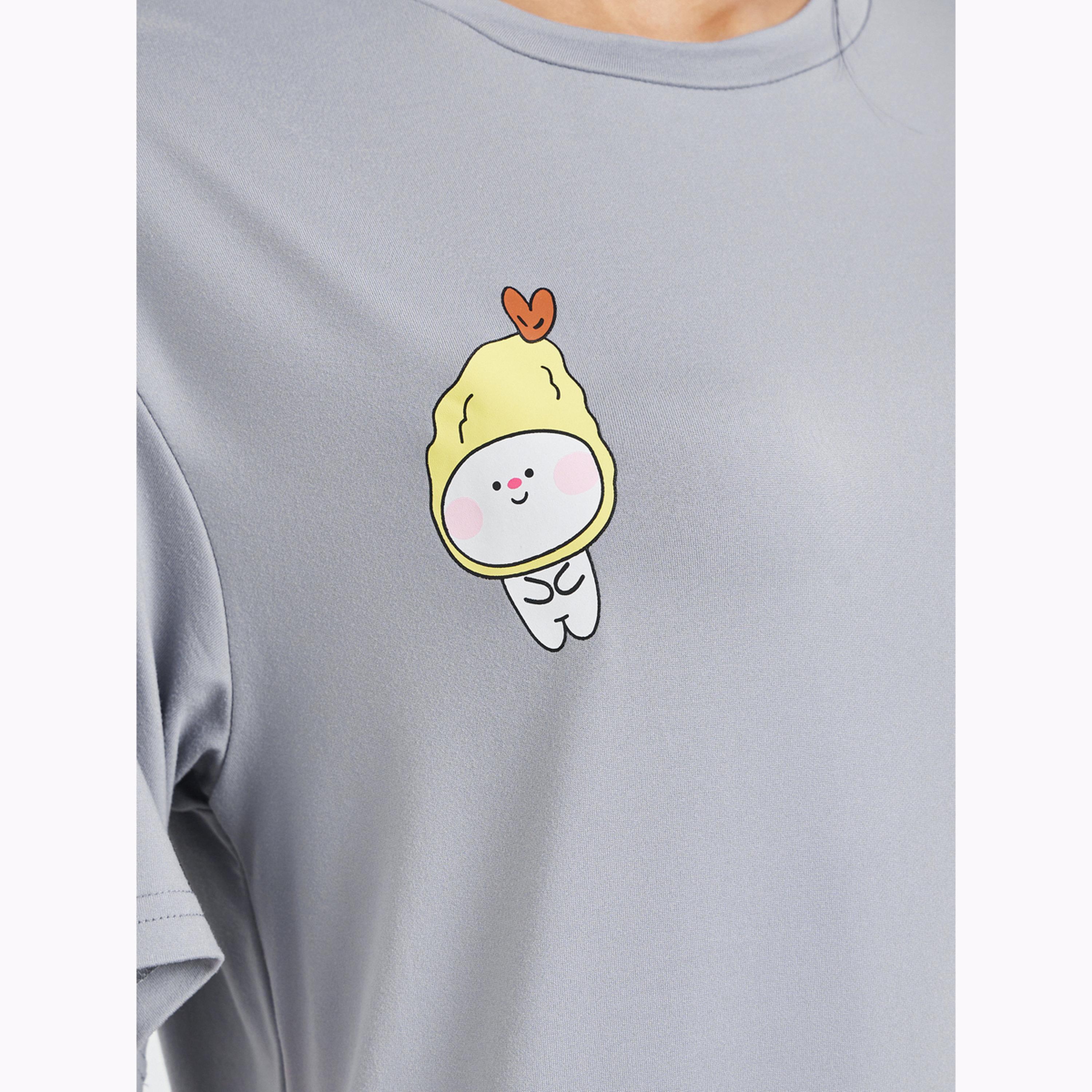 Styli Round Neck Printed T-Shirt and Pyjama Set-women-clothing-nightwear-pyjamas-longsets-image-5