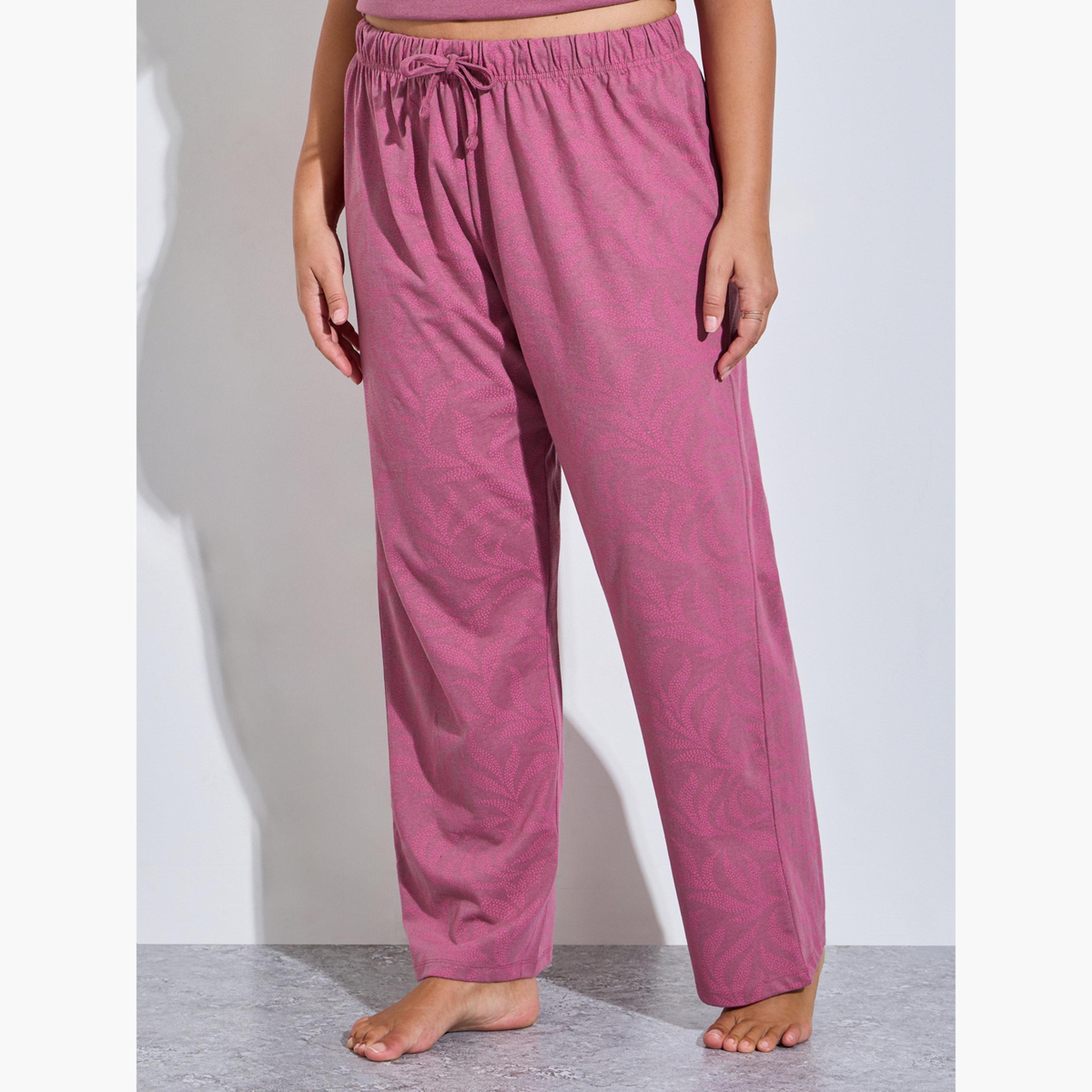 Styli Plus Size Palm Pocket Print T-Shirt and Pyjama Set-women-clothing-plussize-nightwear-nightwearsets-image-5