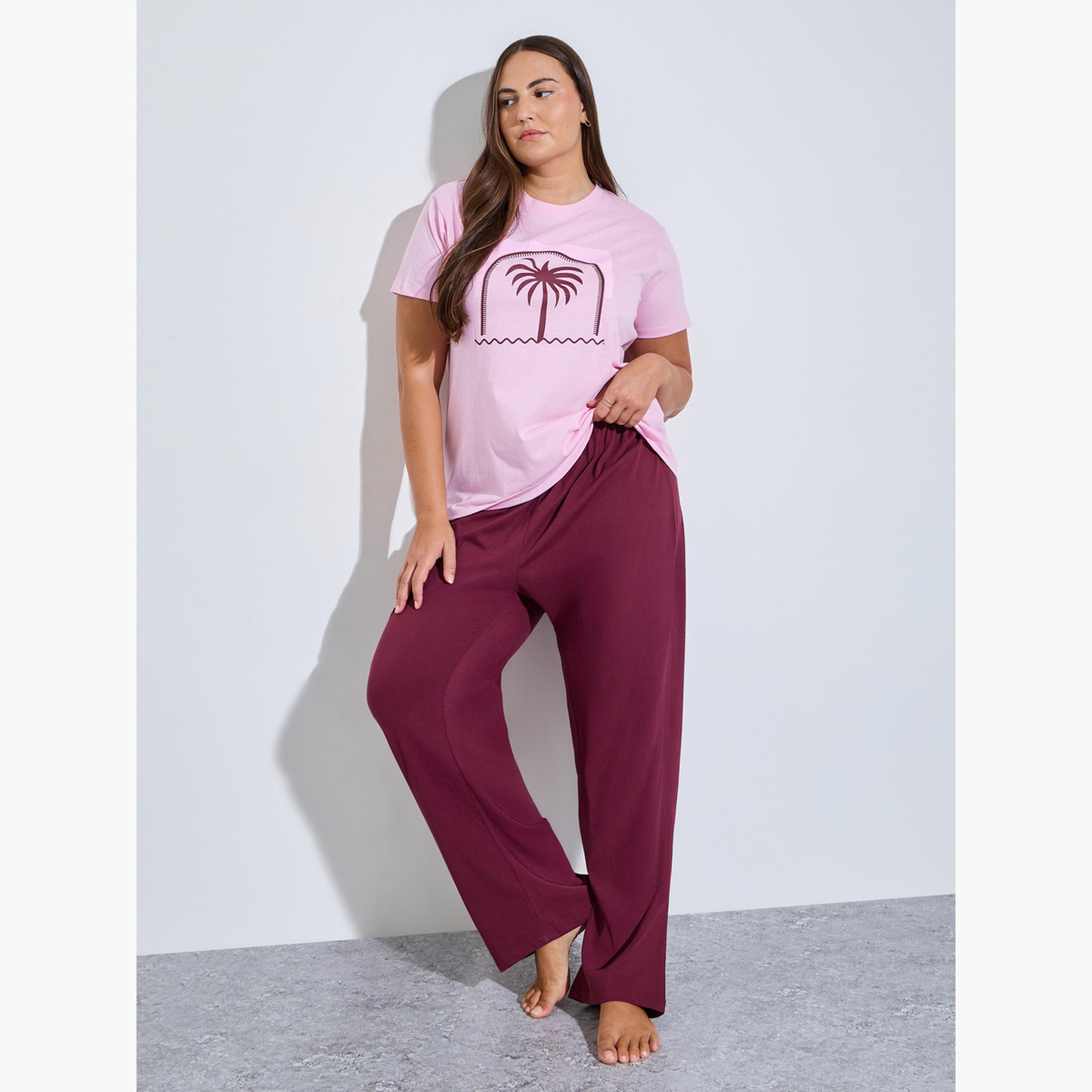 Styli Plus Size Palm Graphic Print T-Shirt and Pyjama Set-women-clothing-plussize-nightwear-nightwearsets-image-1