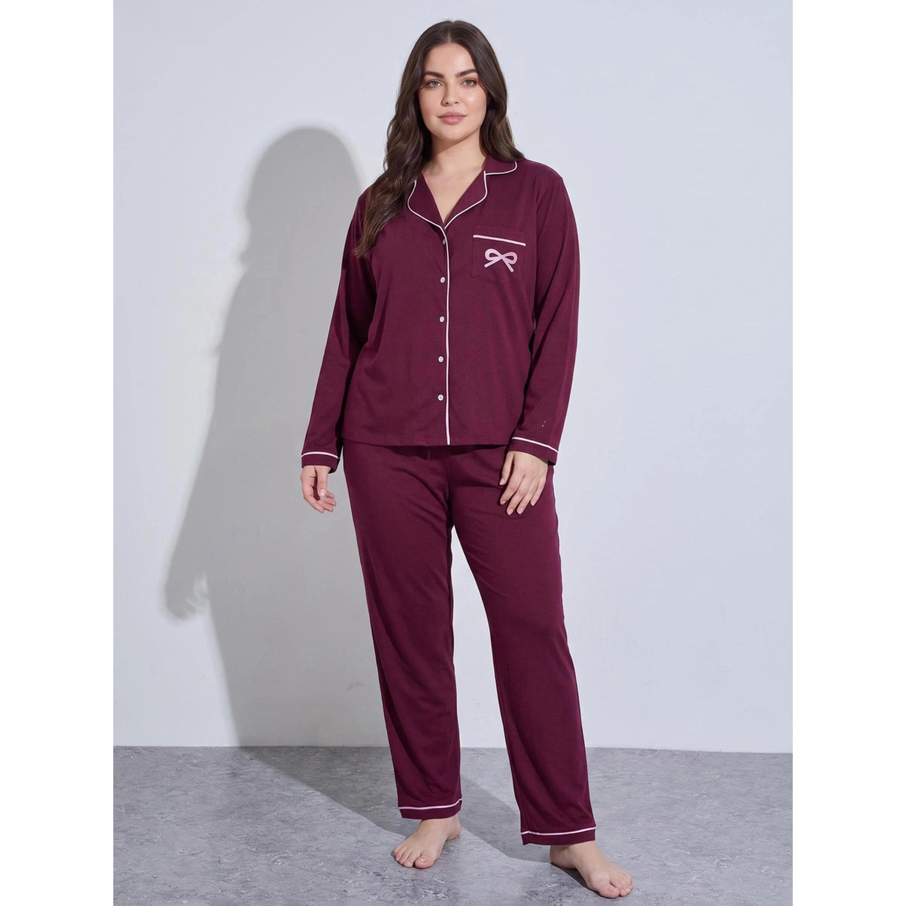ستايلي - طقم تيشيرت بأكمام طويلة وجيب زينة طبعة فيونكة وحواف زينة خطوط-women-clothing-nightwear-pyjamas-longsets-image-1