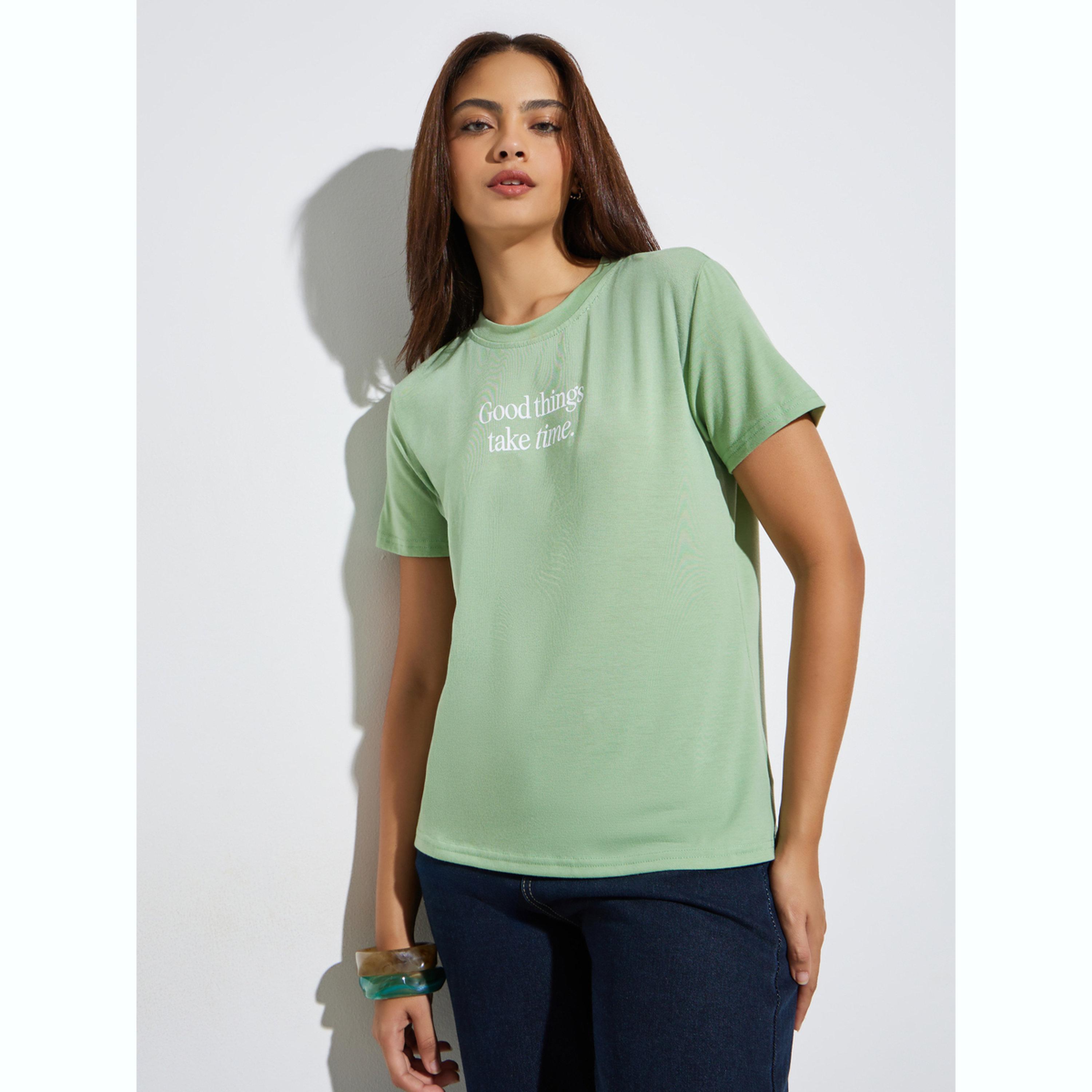 تيشيرت بأكمام قصيرة وطبعة شعار-women-clothing-tshirts-image-1