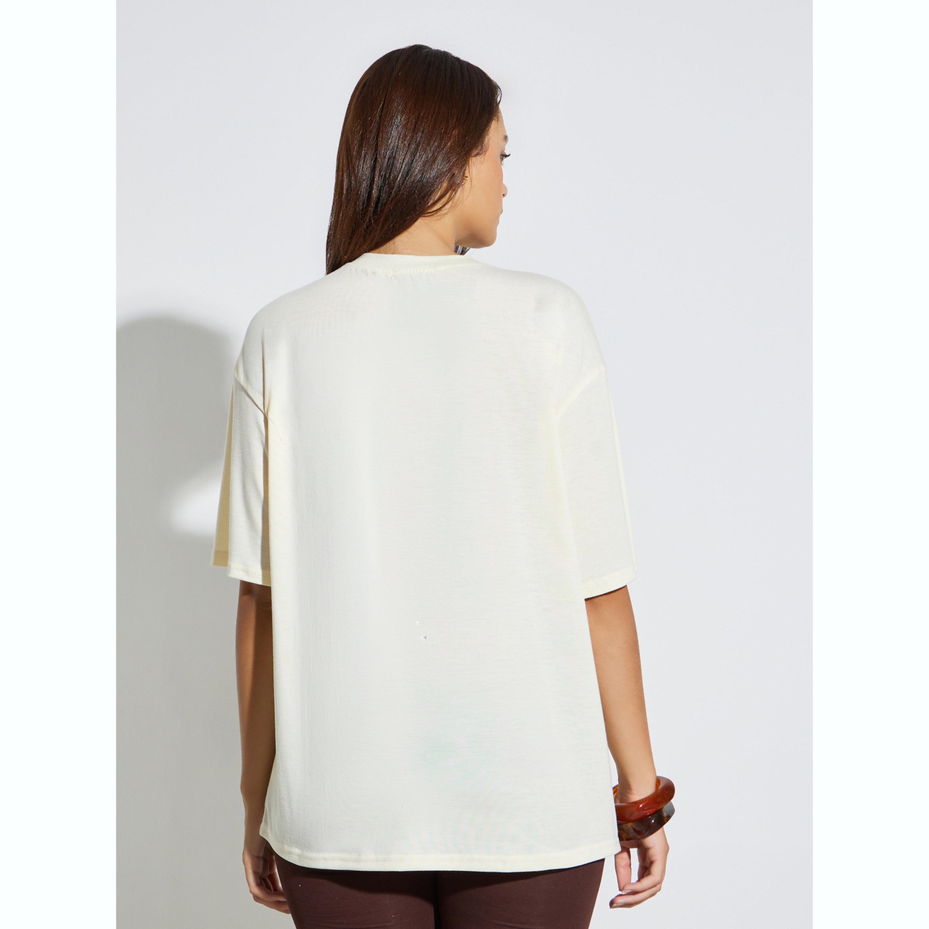 تيشيرت بقصة فضفاضة وطبعة شعار-women-clothing-tshirts-image-4