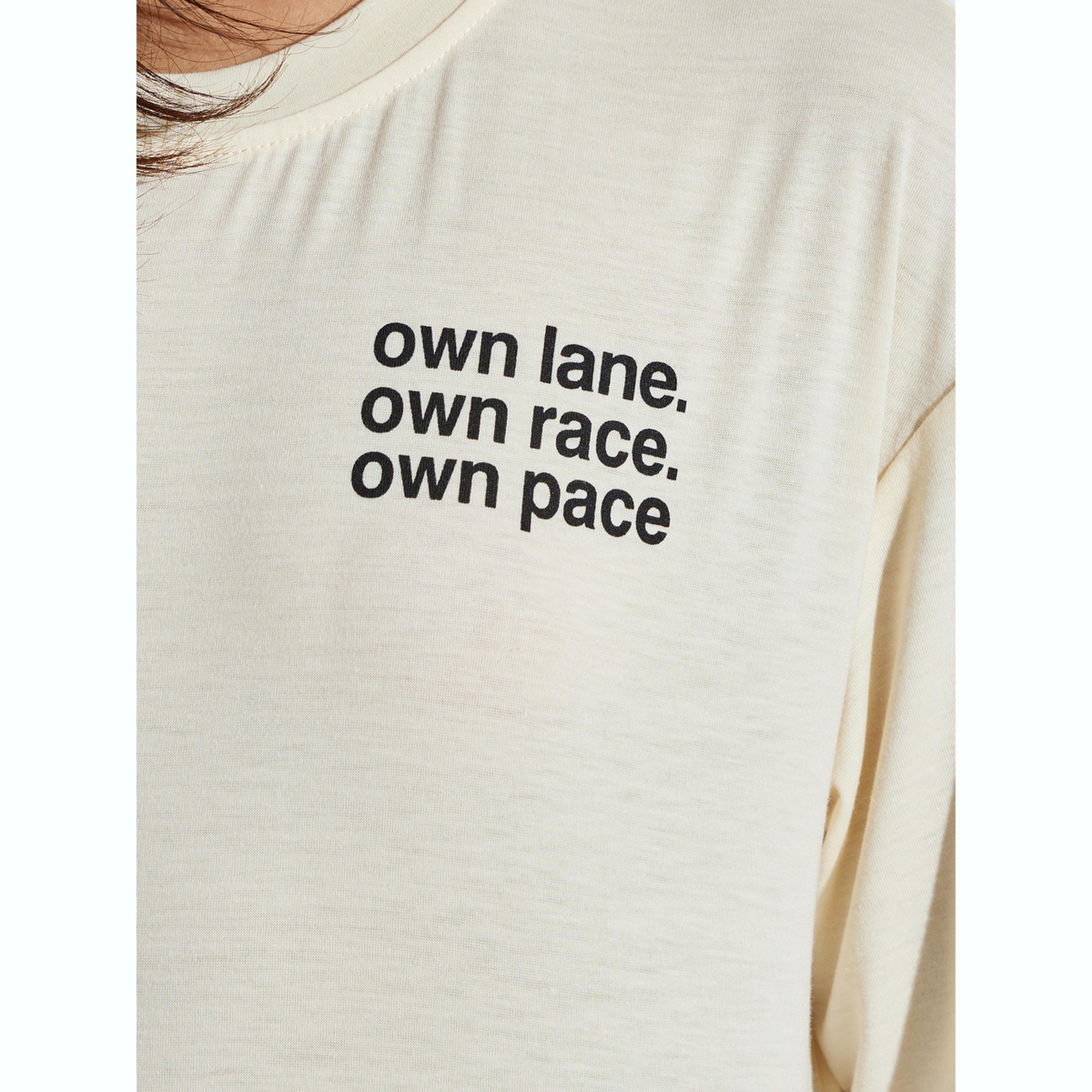 تيشيرت بقصة فضفاضة وطبعة شعار-women-clothing-tshirts-image-5