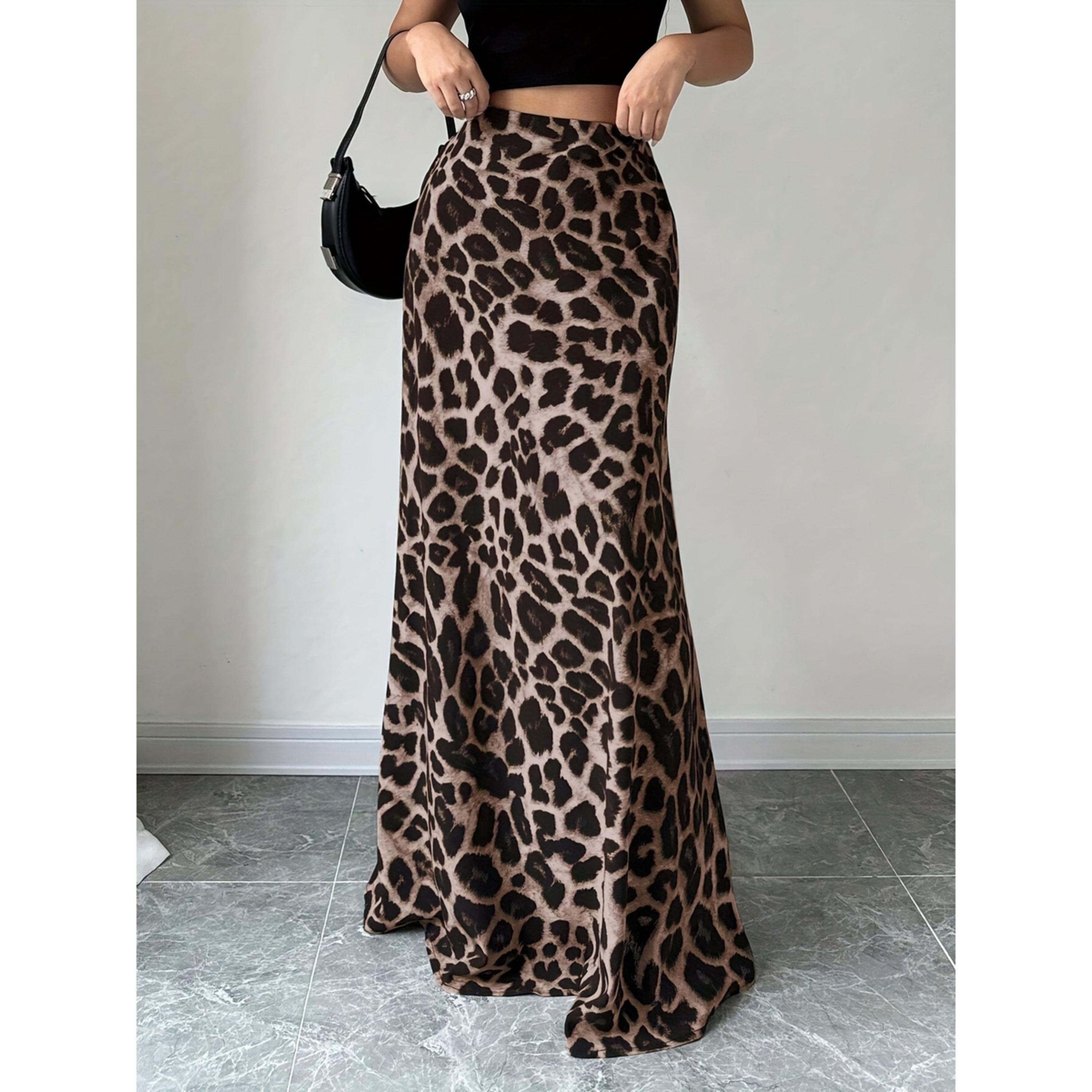 تنورة طويلة بحافة واسعة بطبعة نمر بلون بني-women-clothing-skirts-image-2