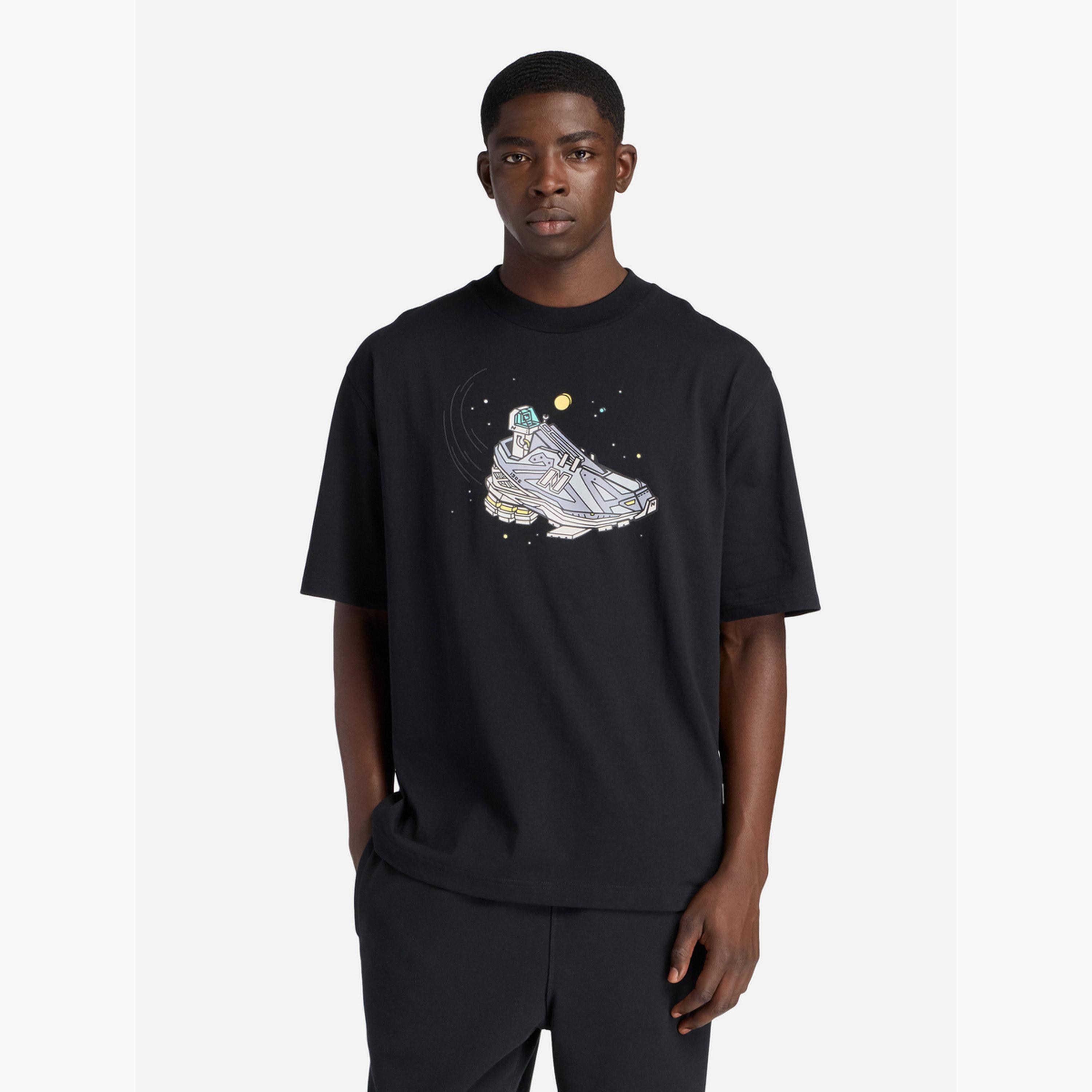 New Balance Men Black Graphic Crew Neck T-Shirt-men-clothing-tshirtsandpolos-tshirts-image-1