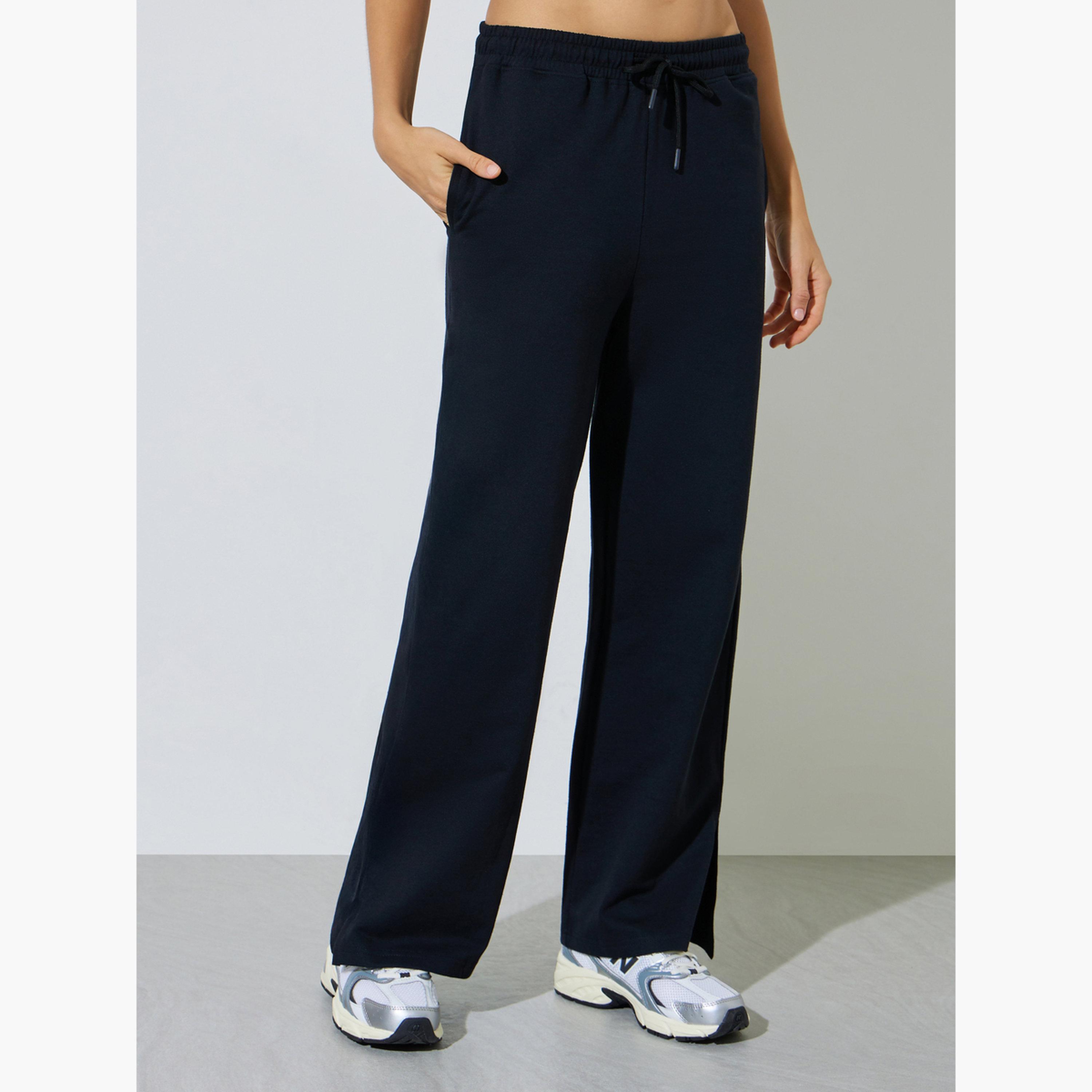 طقم منسق من ليقنز وتيشيرت بطبعة كتابة-women-clothing-coordsets-image-5