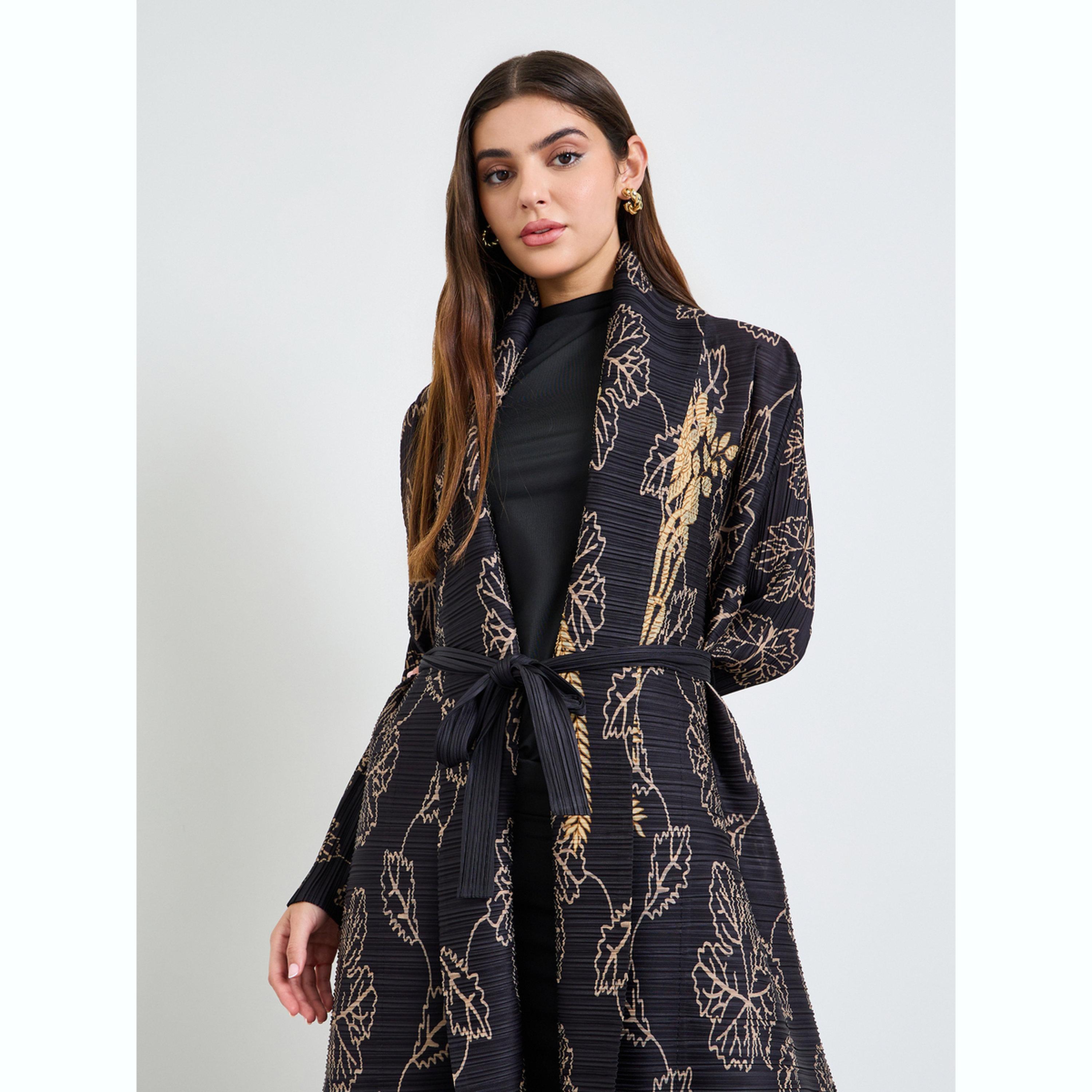 عباية مفتوحة من الأمام بكسرات وتفاصيل بارزة الملمس بطبعة زهور-women-arabicclothing-abayas-image-2