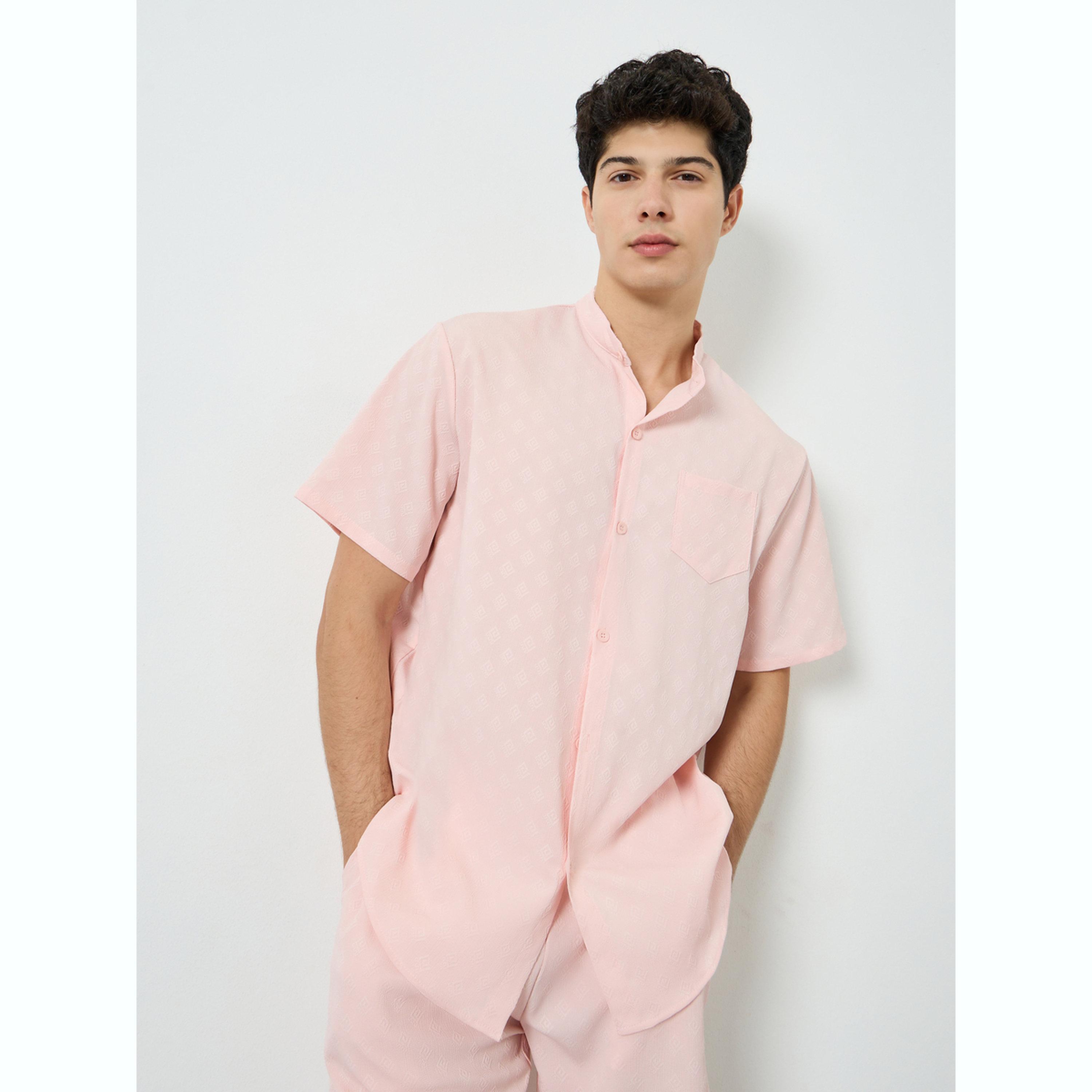 طقم منسق من بنطال وقميص-men-clothing-coordsets-image-2