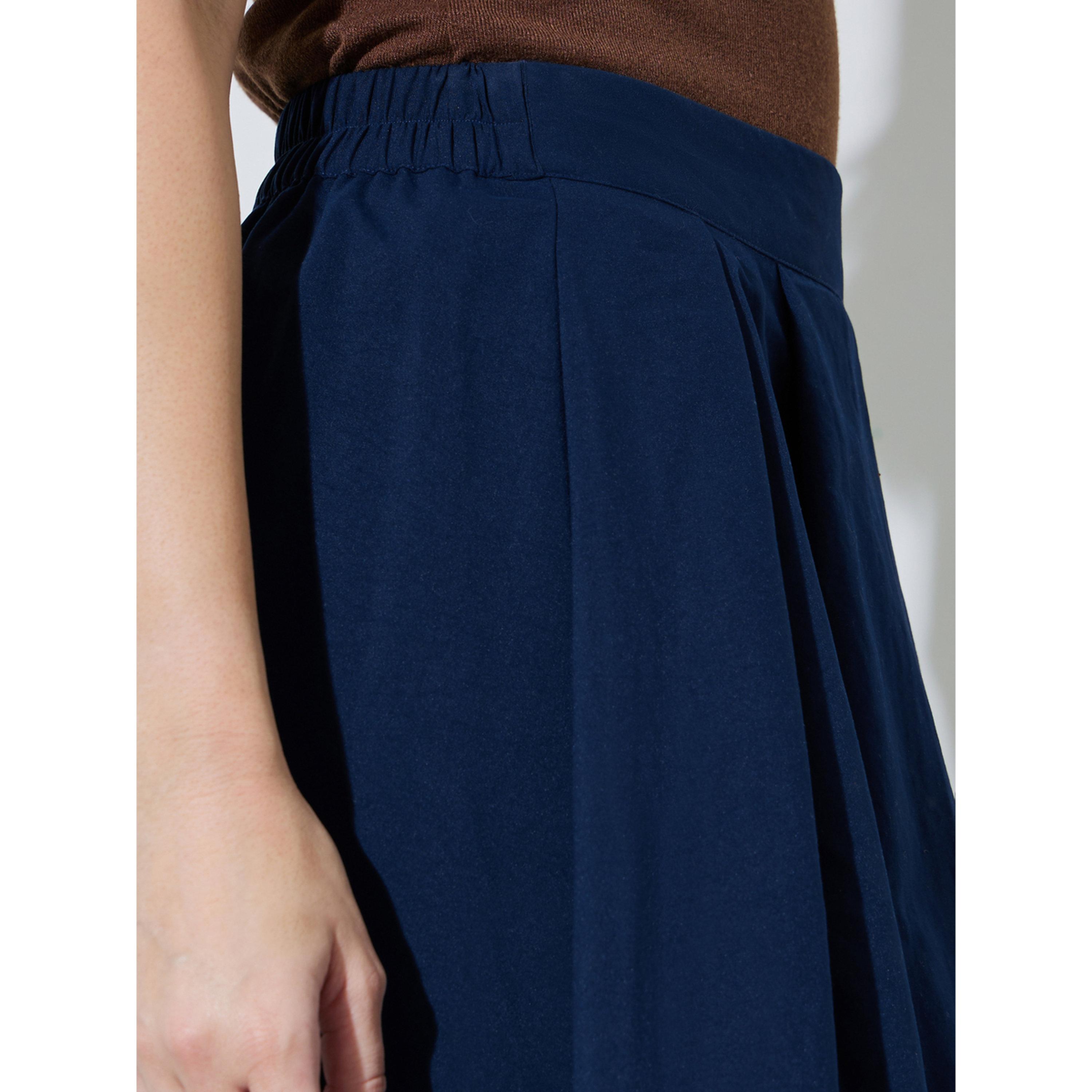 تنورة طويلة بكسرات وحافة واسعة سادة باللون الأزرق الداكن-women-clothing-skirts-image-3