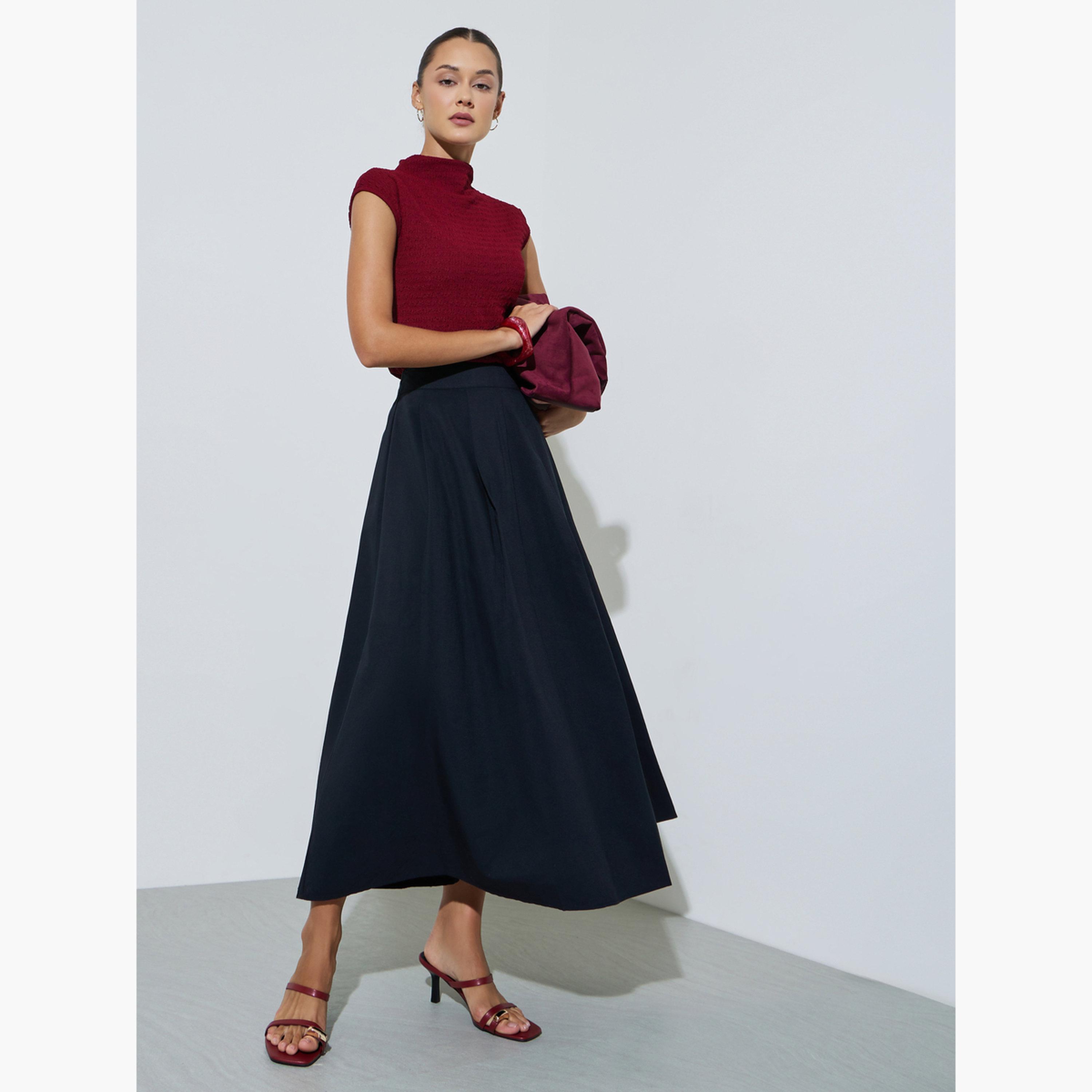Styli Black Knife Pleated A-Line Maxi Skirt-women-clothing-bottoms-skirts-image-3