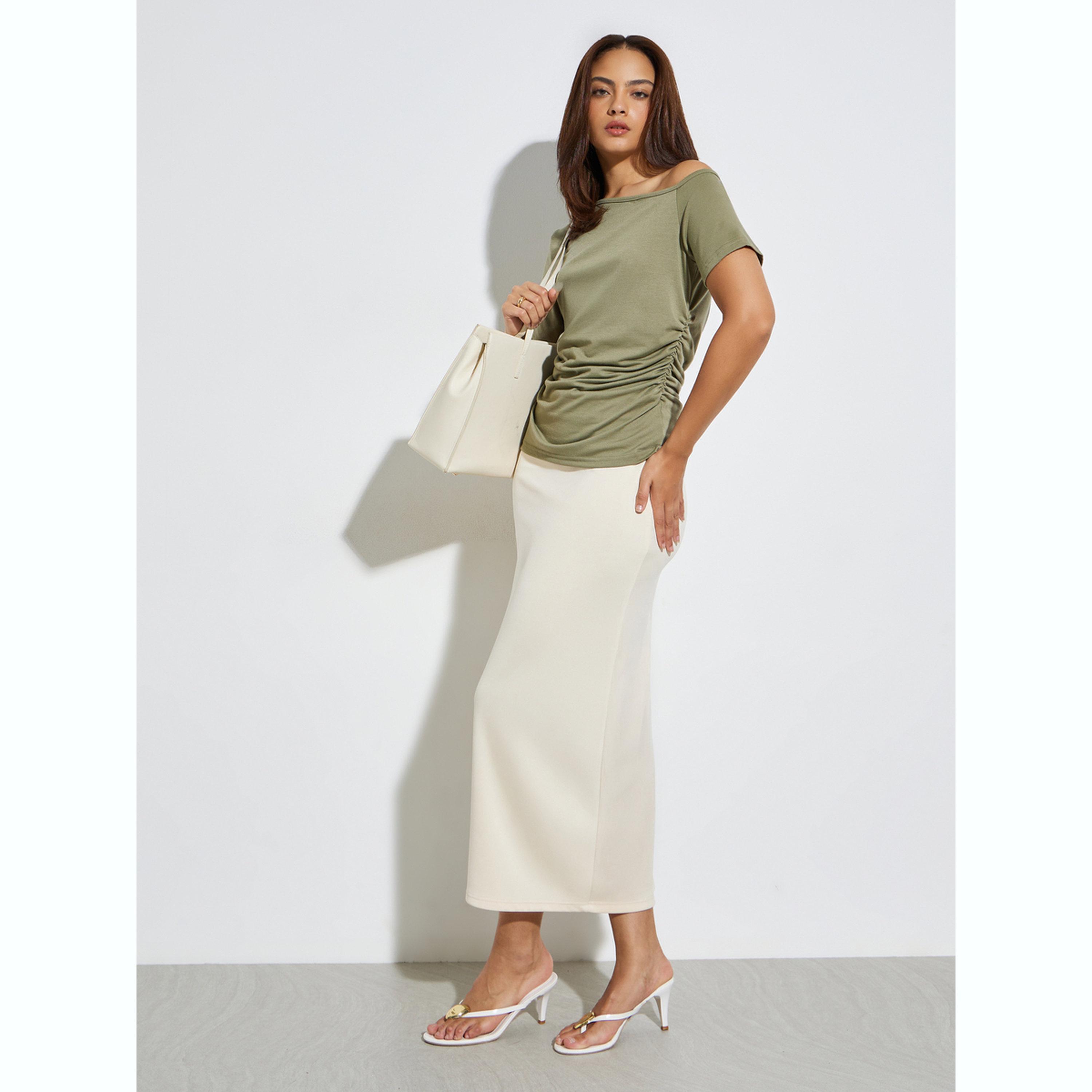 تيشيرت بتفاصيل مزمومة وياقة غير متماثلة-women-clothing-tshirts-image-2