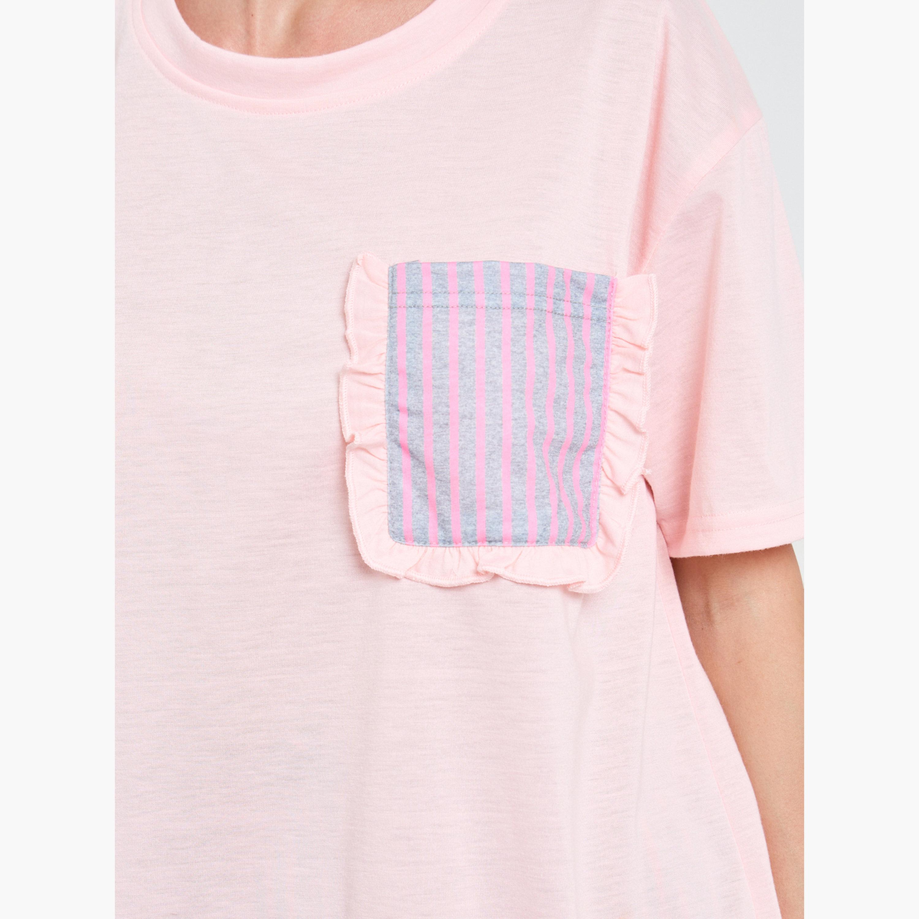 طقم بيجاما من بنطال وتيشيرت مخطط بتفاصيل جيب-women-clothing-nightwear-pyjamas-longsets-image-6