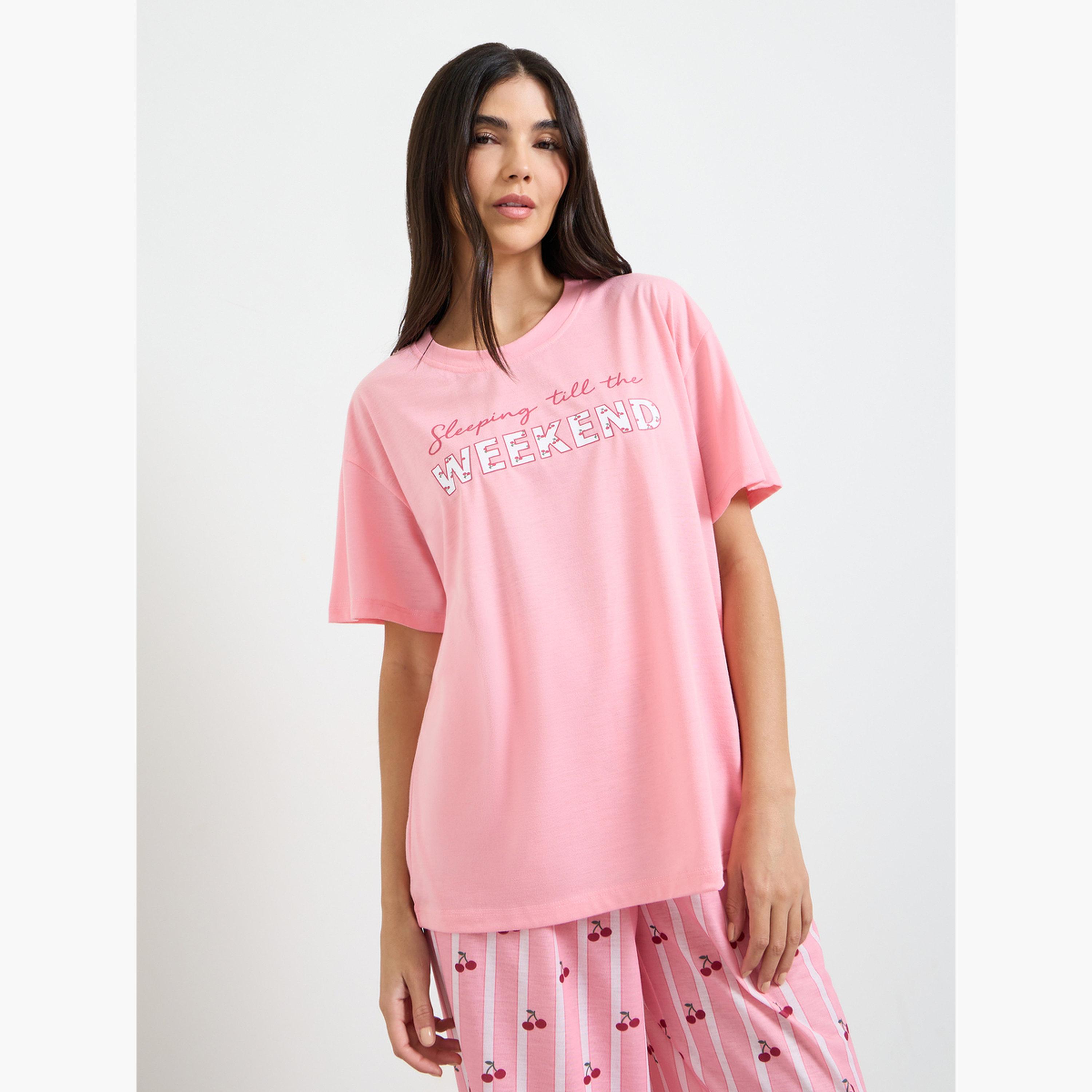 Styli Pink Weekend Graphic Drop Shoulder T-Shirt and Pyjama Set-women-clothing-nightwear-pyjamas-longsets-image-2