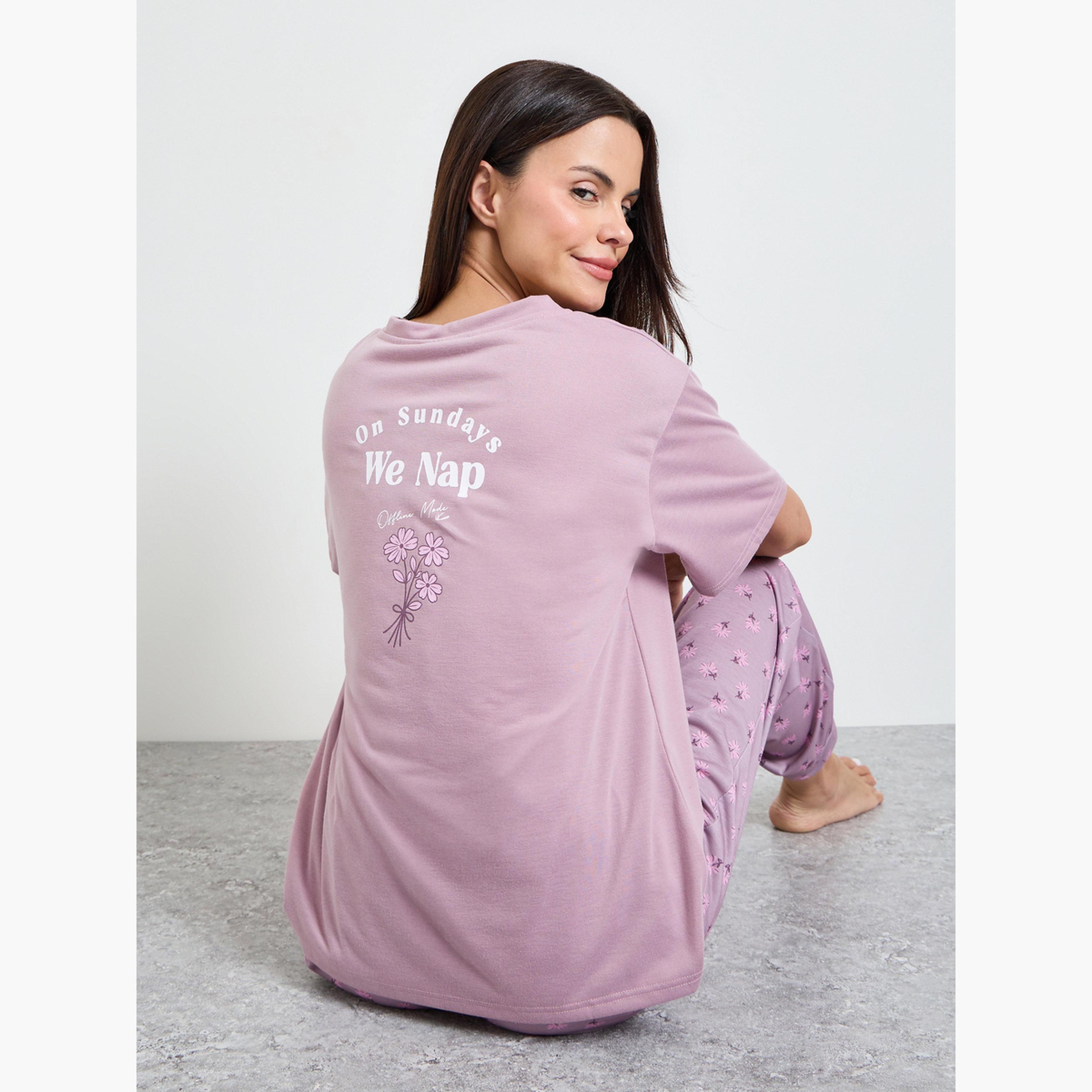 طقم بيجاما من بنطال بحواف مطاطية وتيشيرت بأكتاف منسدلة-women-clothing-nightwear-pyjamas-longsets-image-2