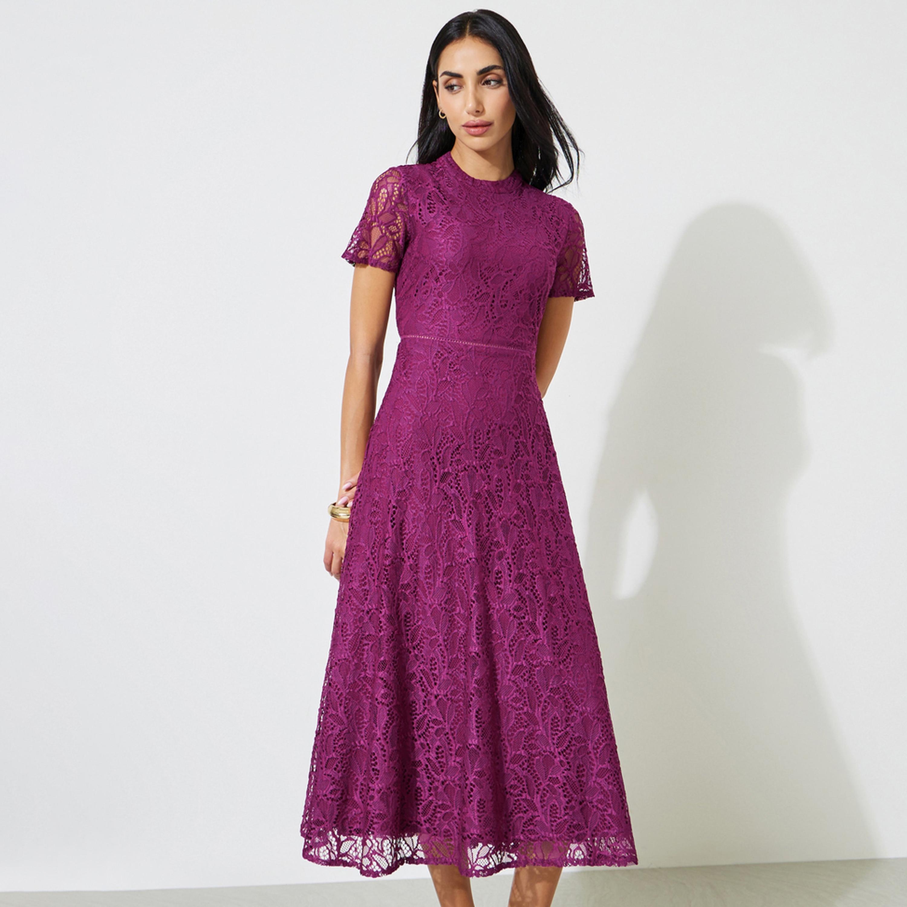 فستان ميدي سادة بتفاصيل دانتيل وأكمام قصيرة-women-clothing-dresses-image-1