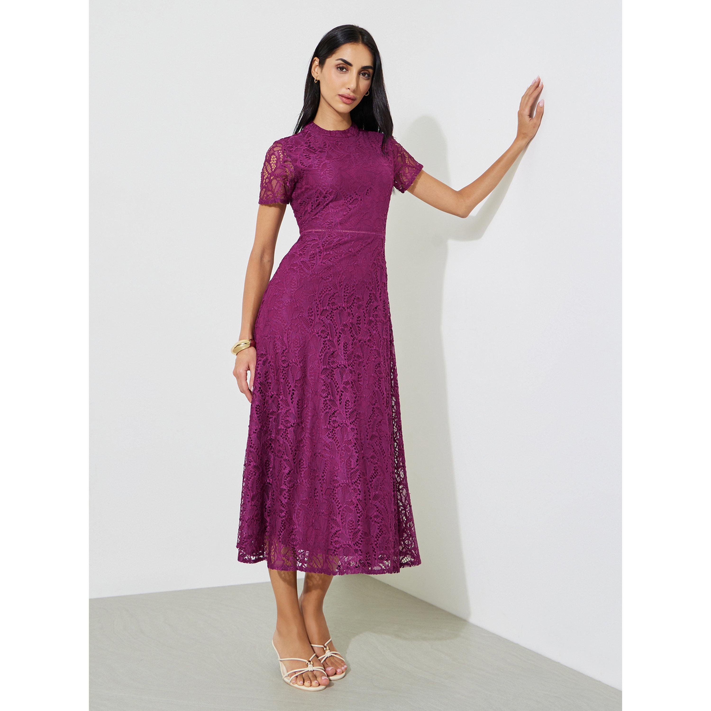 فستان ميدي سادة بتفاصيل دانتيل وأكمام قصيرة-women-clothing-dresses-image-2