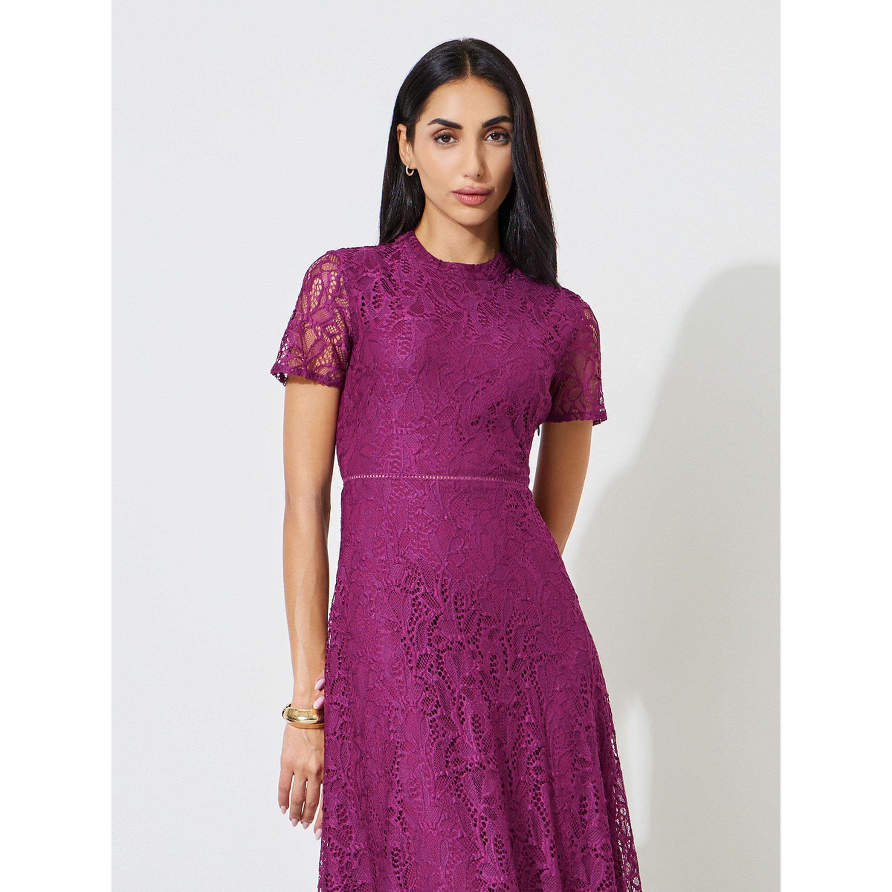 فستان ميدي سادة بتفاصيل دانتيل وأكمام قصيرة-women-clothing-dresses-image-3