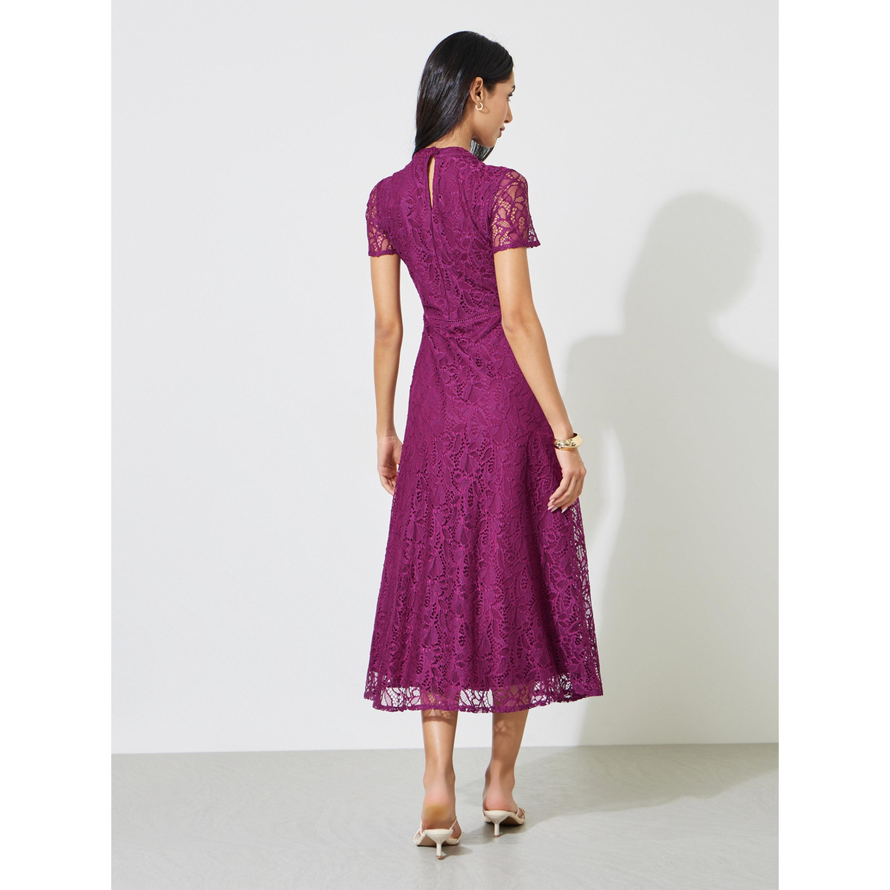 فستان ميدي سادة بتفاصيل دانتيل وأكمام قصيرة-women-clothing-dresses-image-4