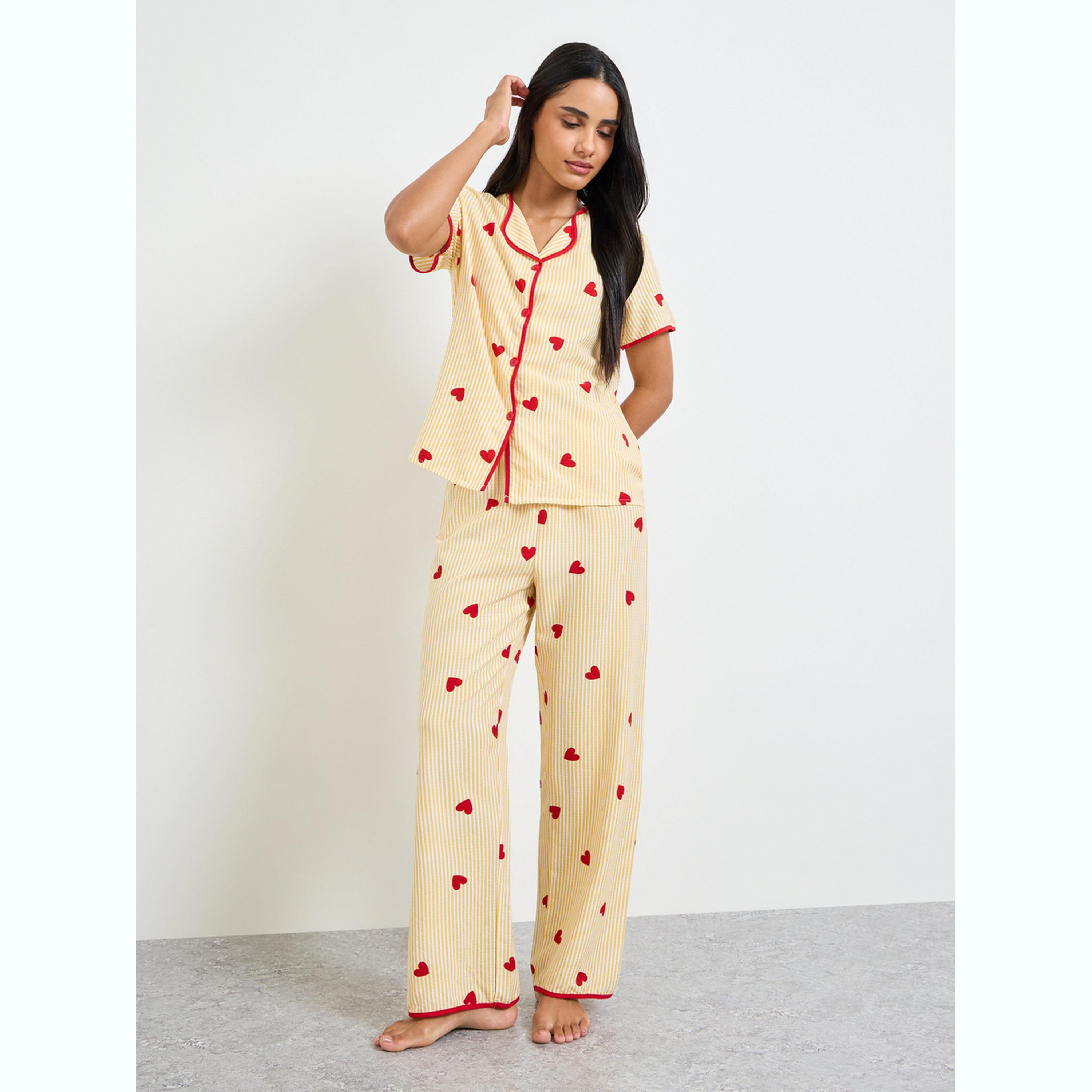 طقم بيجاما من بنطال وقميص بطبعة مخططة وقلب-women-clothing-nightwear-pyjamas-longsets-image-1