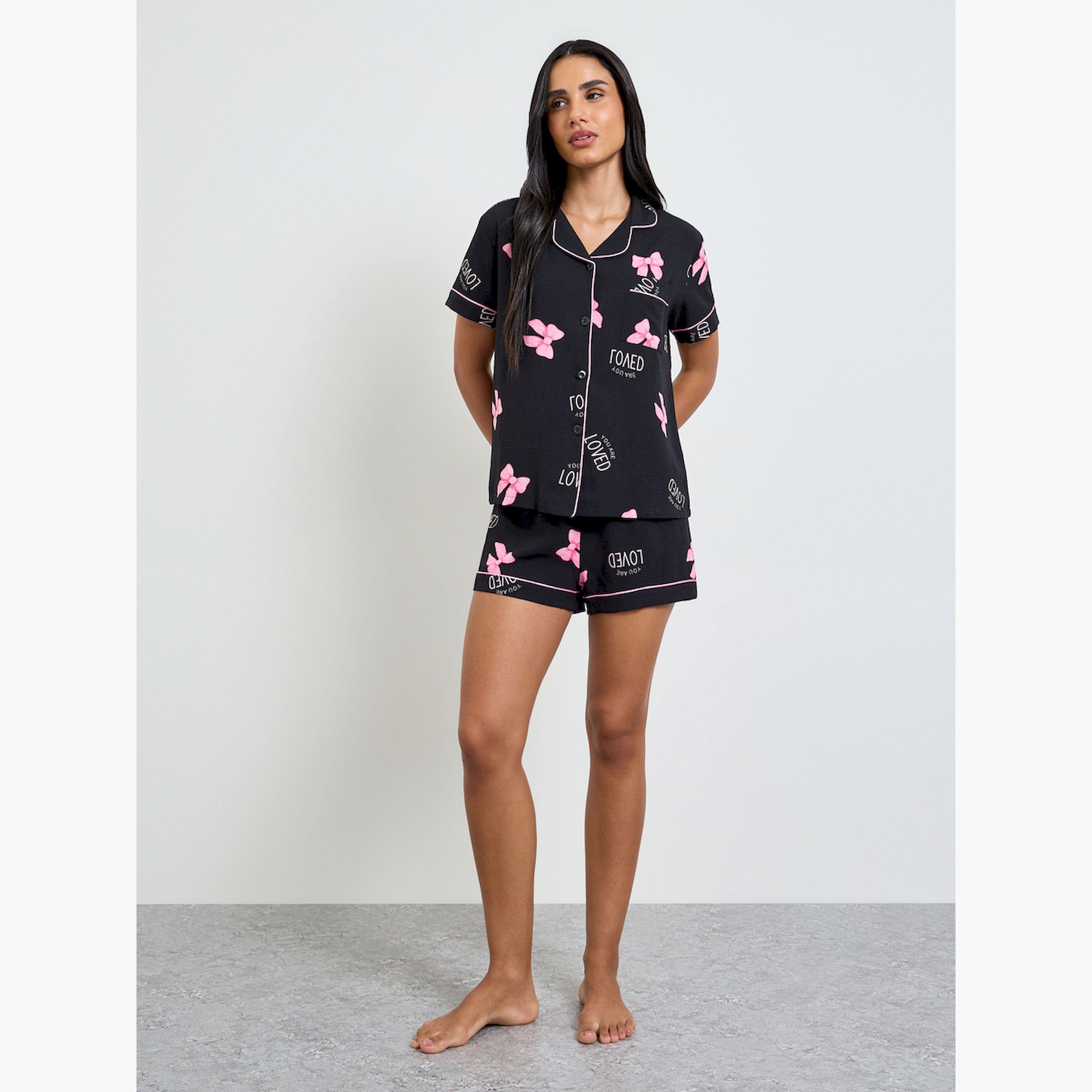 مجموعة من شورت وقميص بأزرار وطبعة فيونكة-women-clothing-nightwear-pyjamas-shortsets-image-2