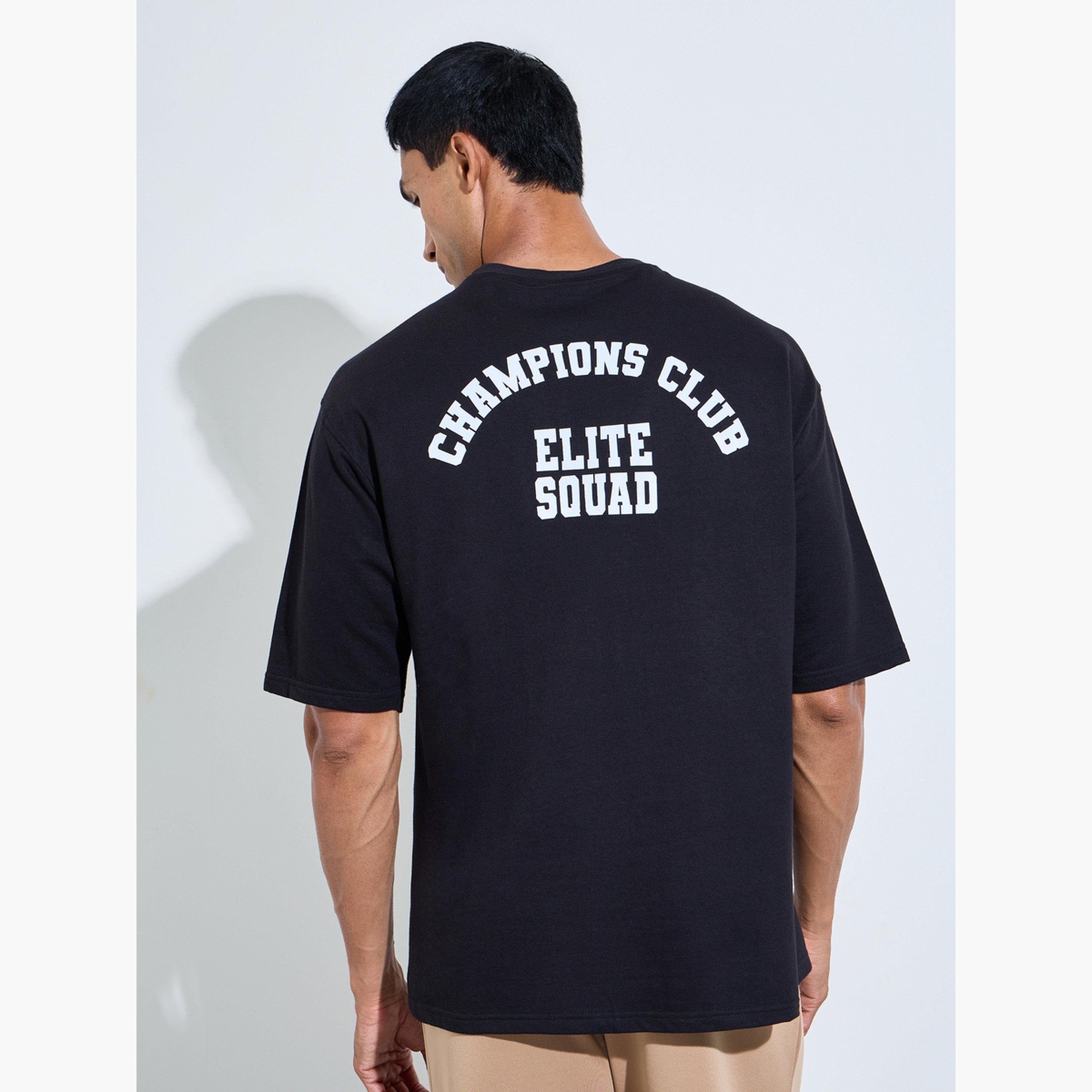 تيشيرت تيري واسع بطبعة تايبوجرافيك خلفية للرجال-men-clothing-tshirtsandpolos-tshirts-image-4
