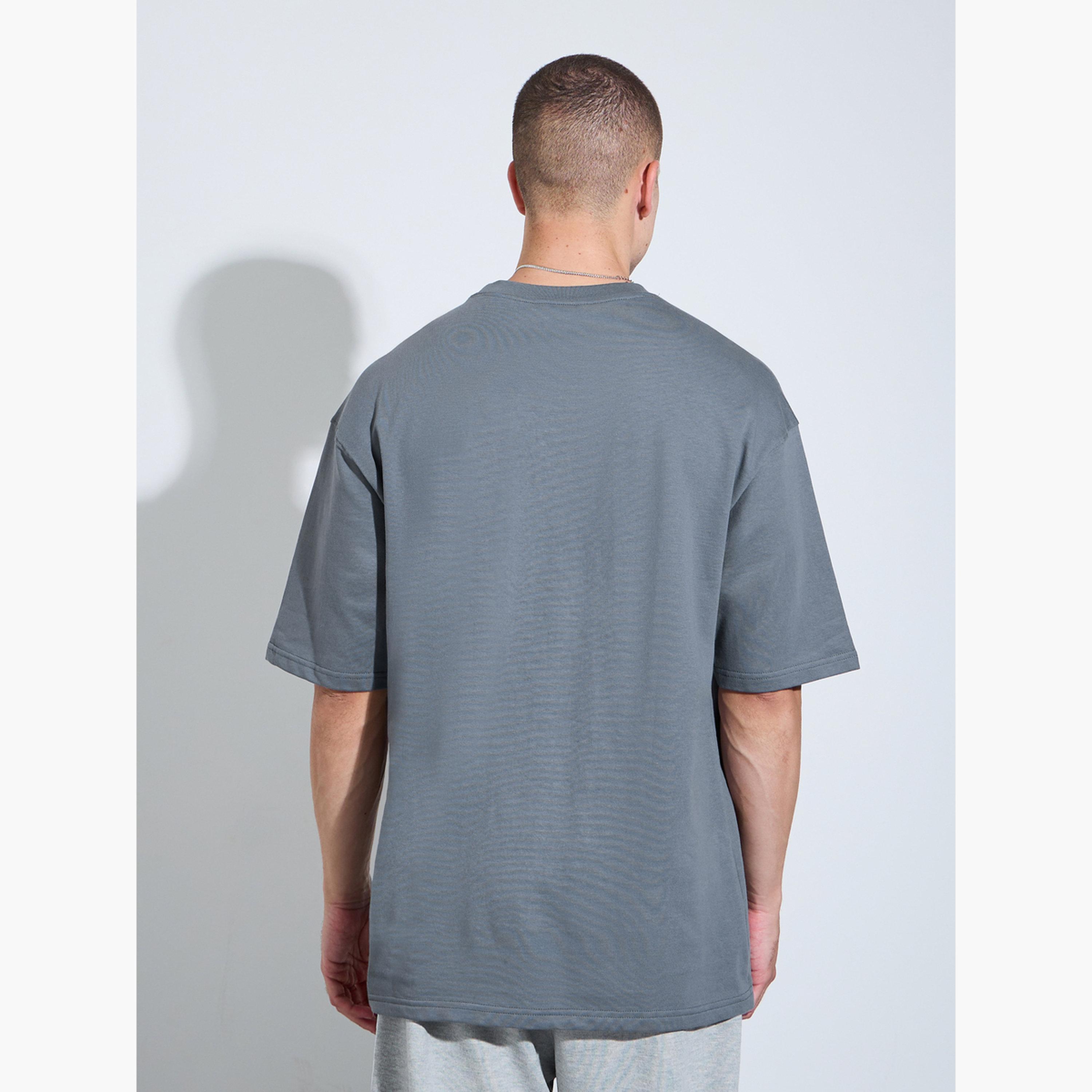 تيشيرت واسع بطبعة جرافيك للرجال-men-clothing-tshirtsandpolos-tshirts-image-4