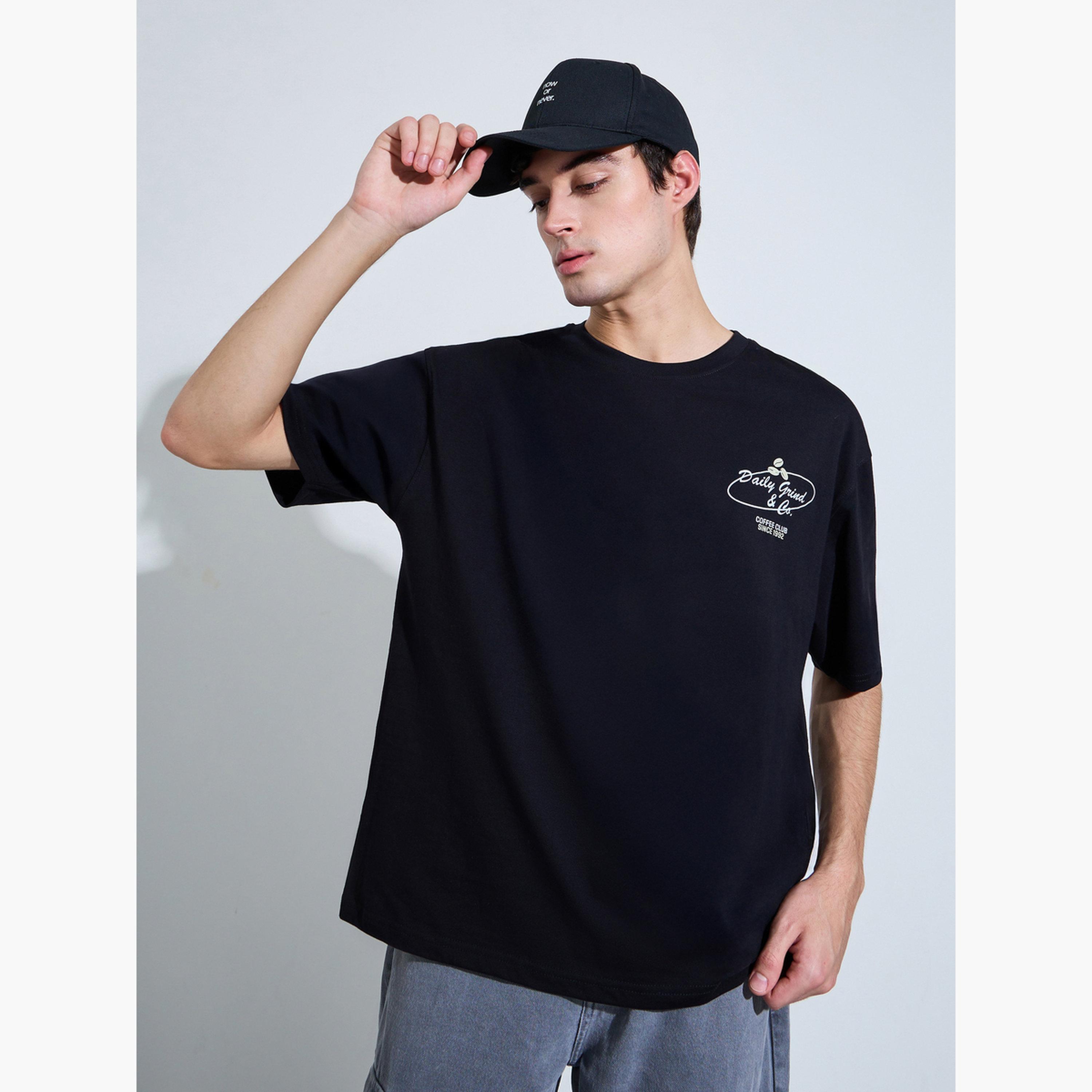 تيشيرت واسع بطبعات جرافيك-men-clothing-tshirtsandpolos-tshirts-image-1