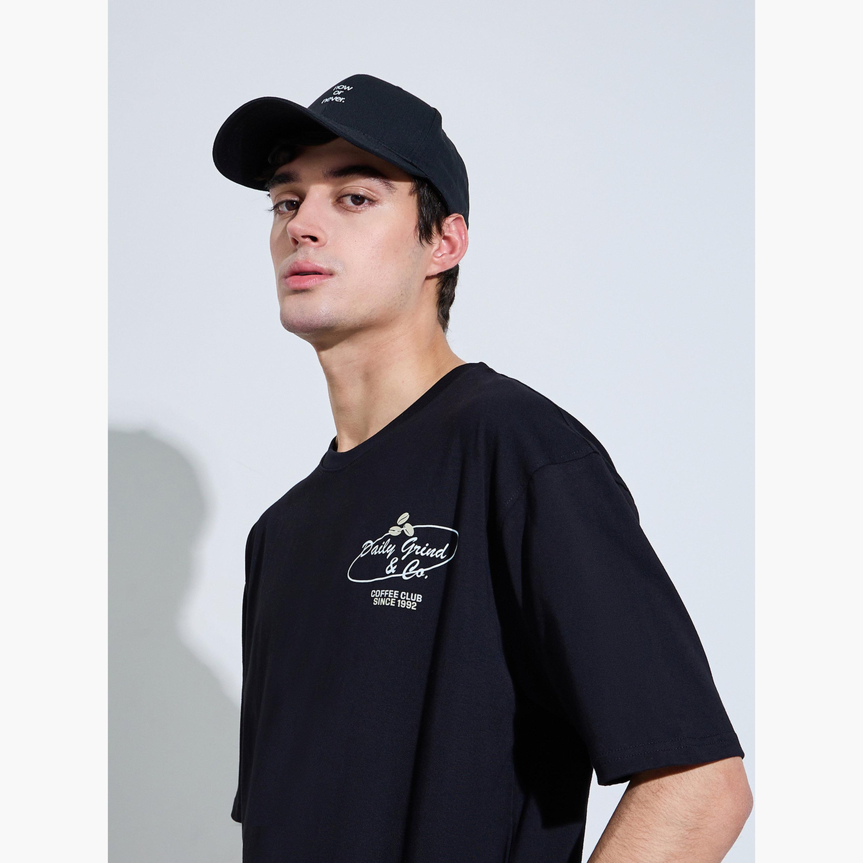 تيشيرت واسع بطبعات جرافيك-men-clothing-tshirtsandpolos-tshirts-image-4