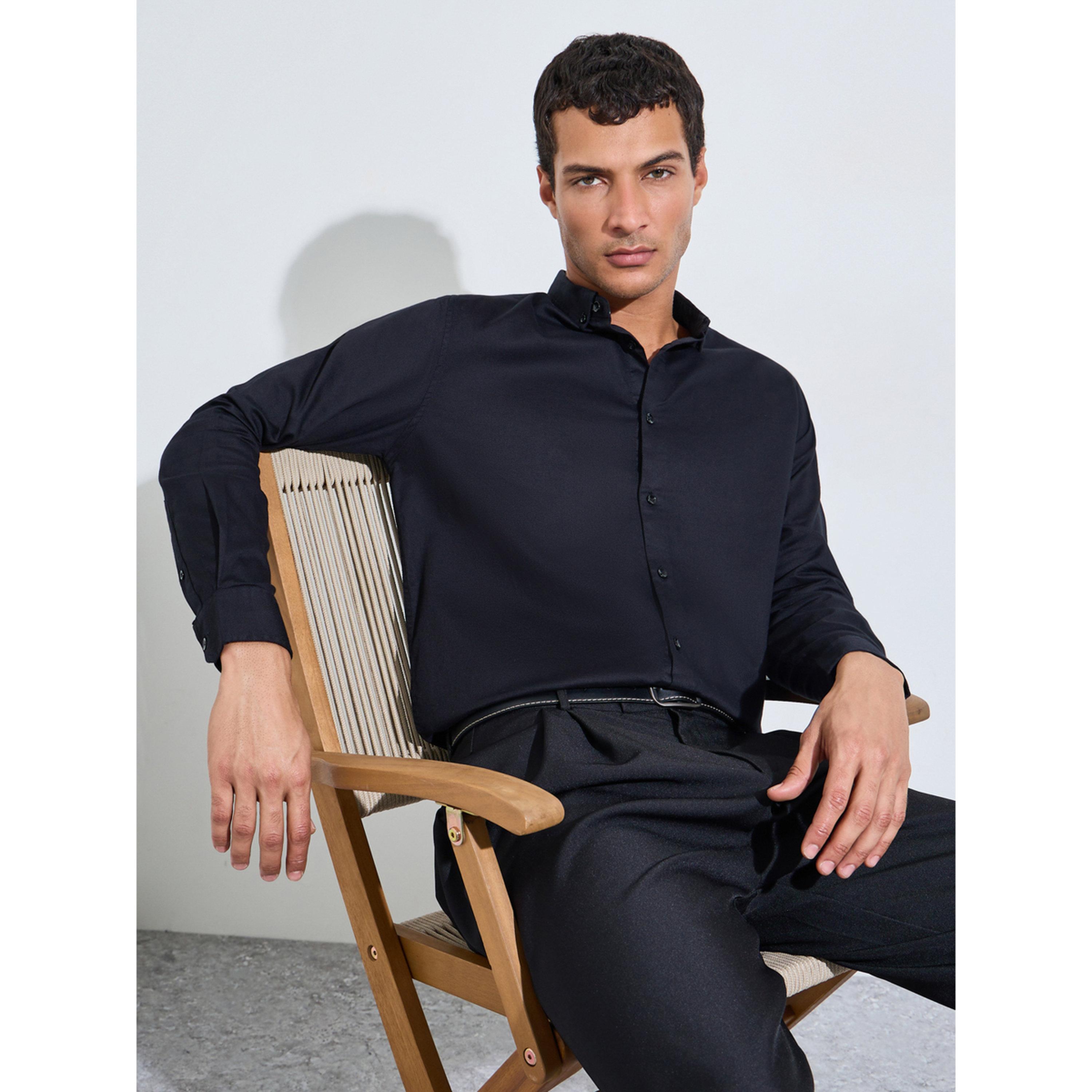 قميص بارز الملمس بمقاس عادي-men-clothing-shirts-image-3