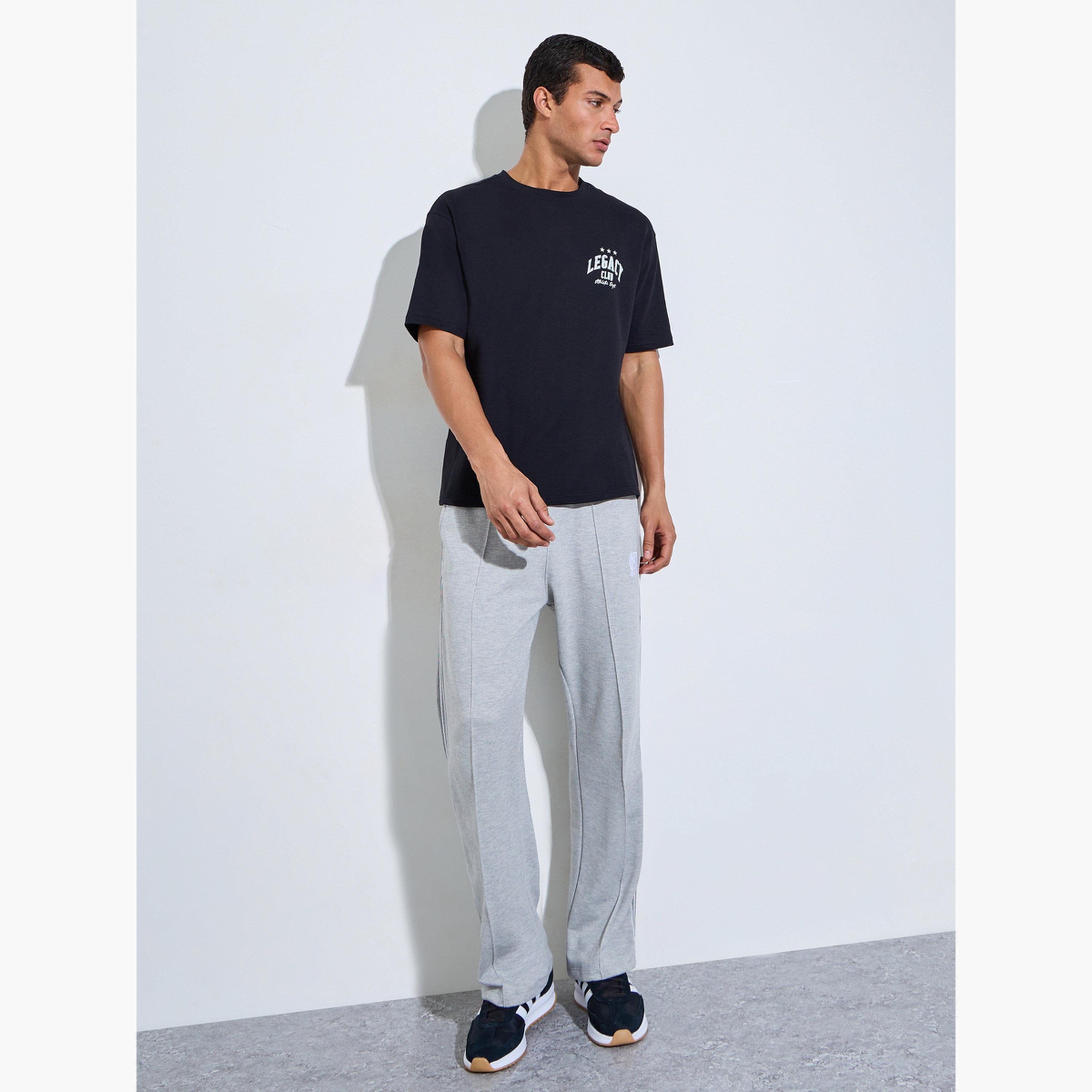 تيشيرت تيري واسع بطبعة تايبوجرافيك للرجال-men-clothing-tshirtsandpolos-tshirts-image-2