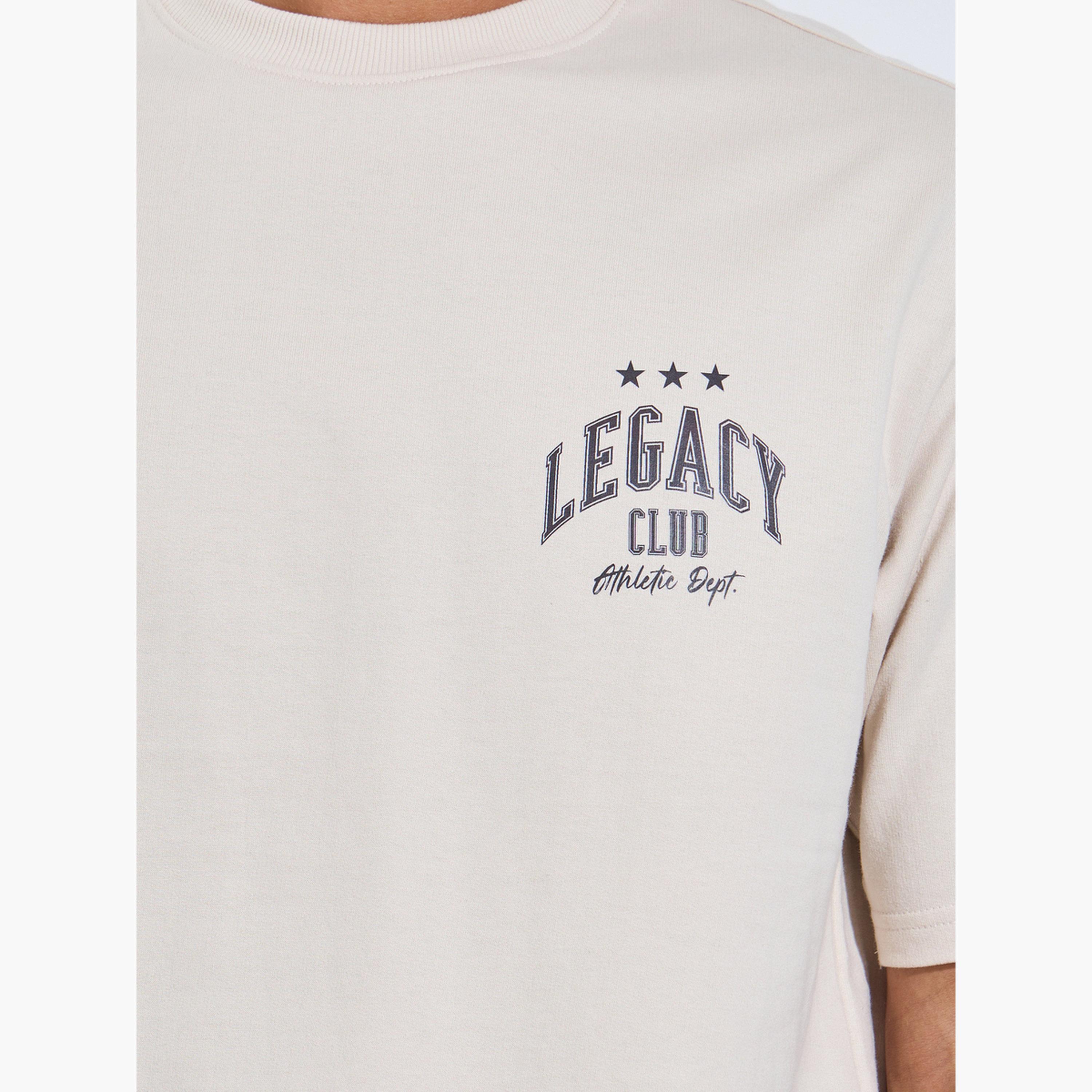 تيشيرت تيري واسع بطبعة تايبوجرافيك للرجال-men-clothing-tshirtsandpolos-tshirts-image-4