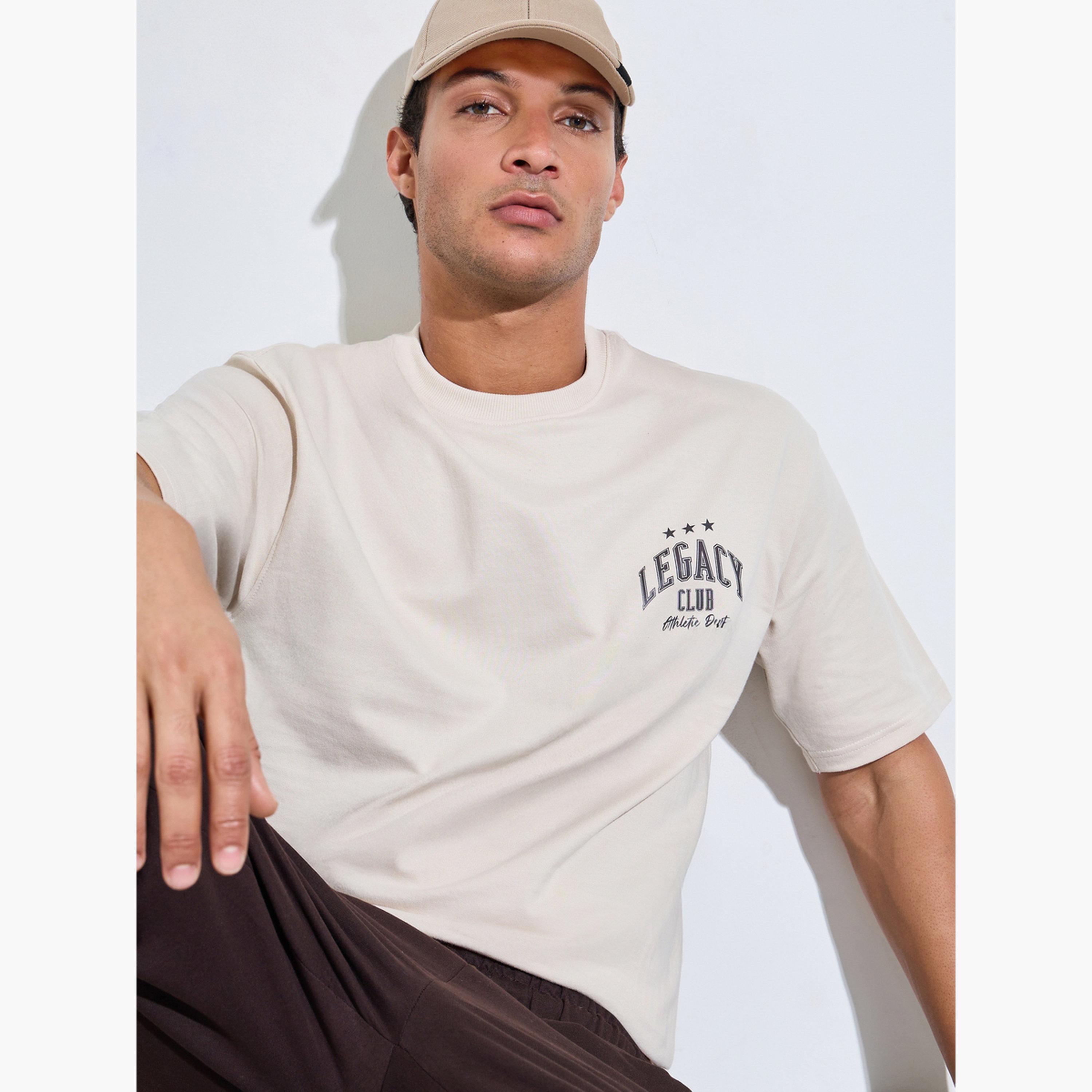 تيشيرت تيري واسع بطبعة تايبوجرافيك للرجال-men-clothing-tshirtsandpolos-tshirts-image-5