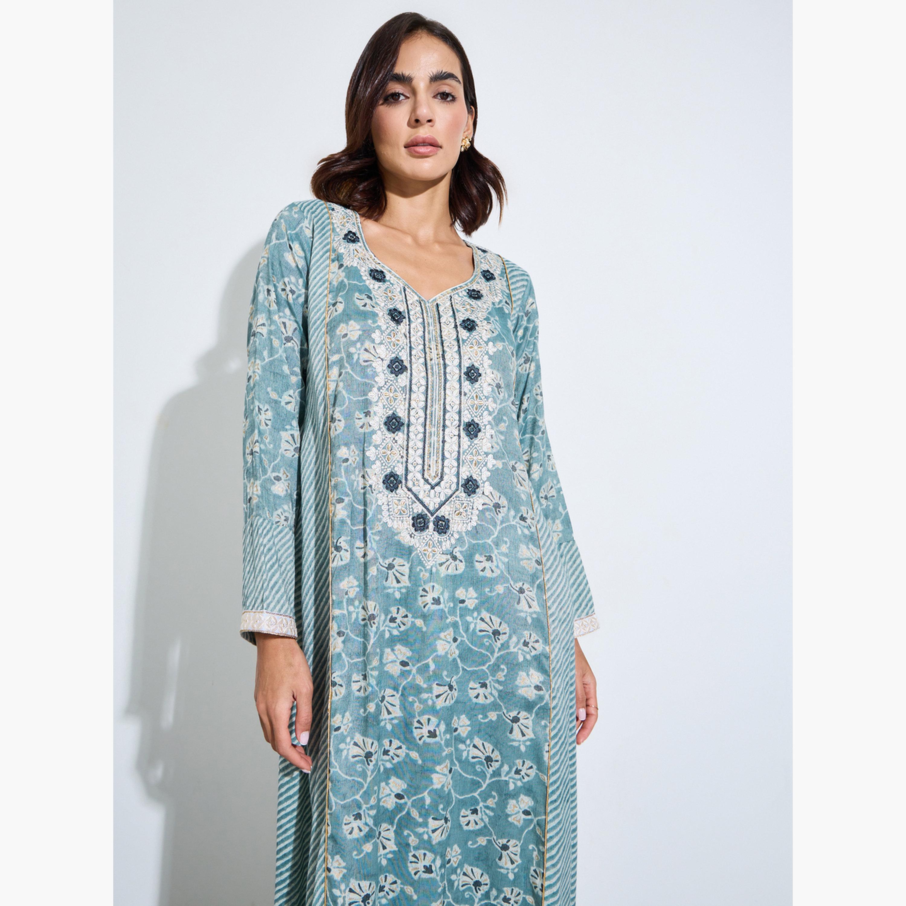 Amirah X Styli Blue Floral Embroidered Neck Maxi Jalabiya-women-arabicclothing-jalabiyas-image-2