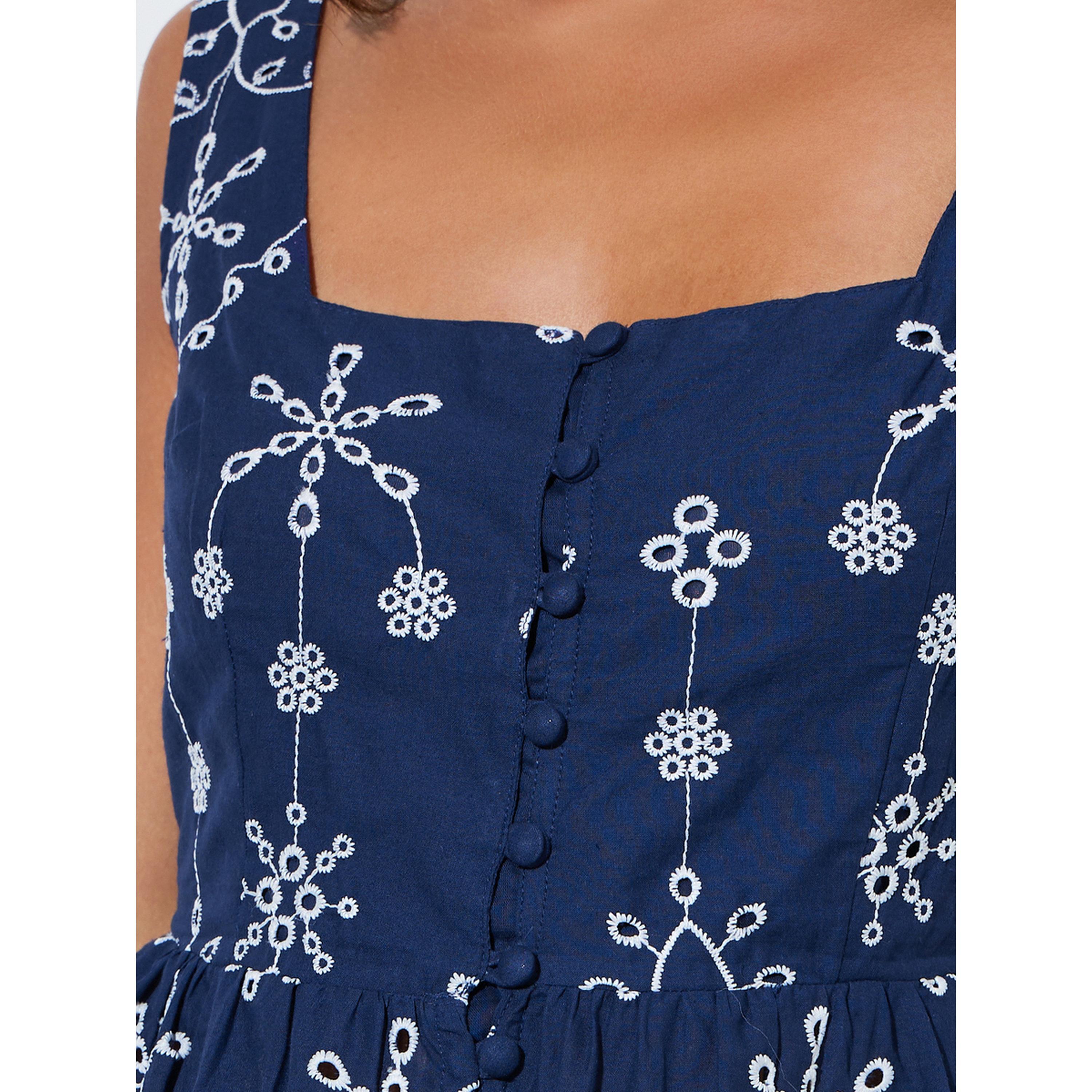 بلوزة بببلوم بلا أكمام بتفاصيل مفرغة باللون الكحلي-women-clothing-shirtsandblouses-blouses-image-5
