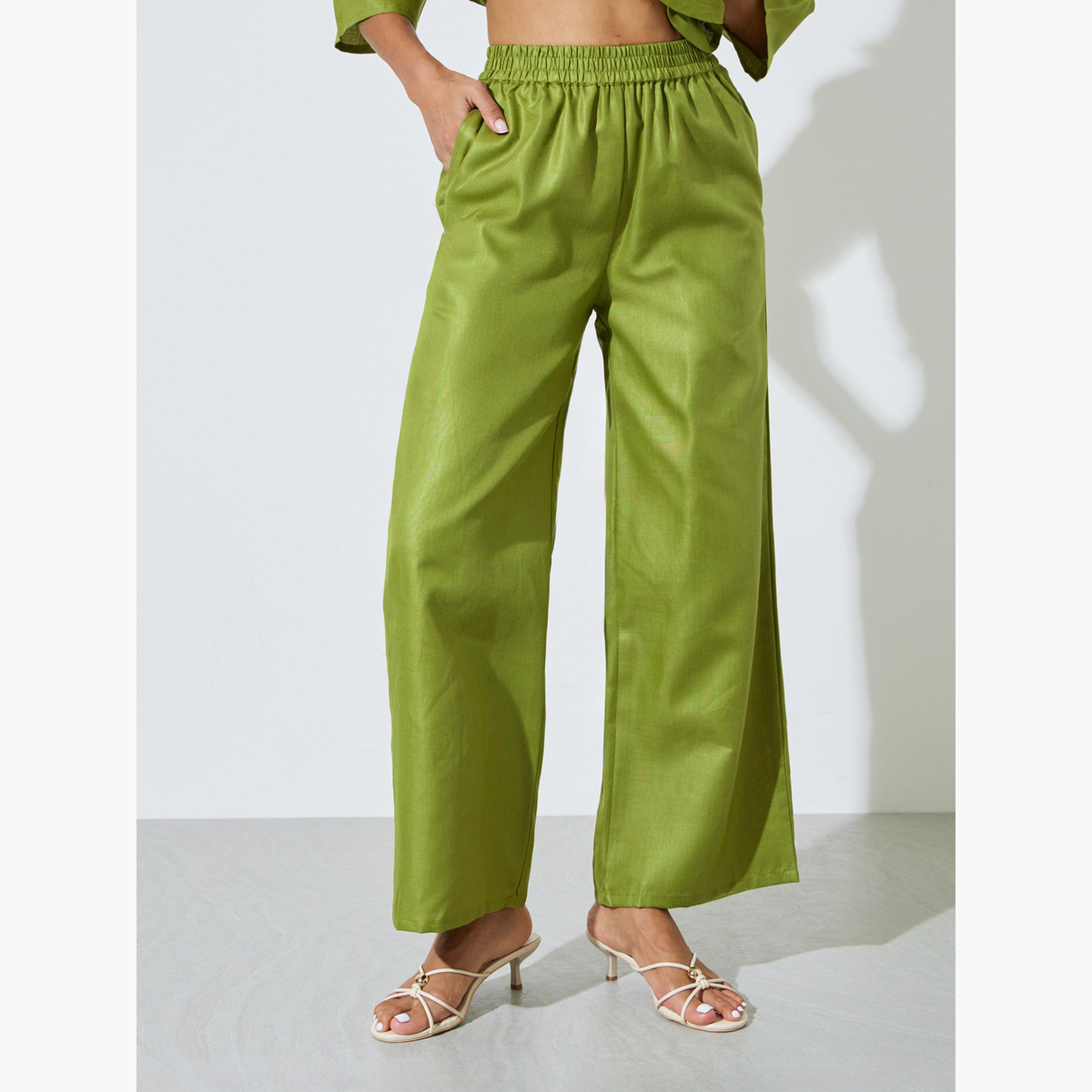 Amirah X Styli Green Solid Stand Collar Top and Wide Leg Trousers Modest Set-women-arabicclothing-sets-image-4