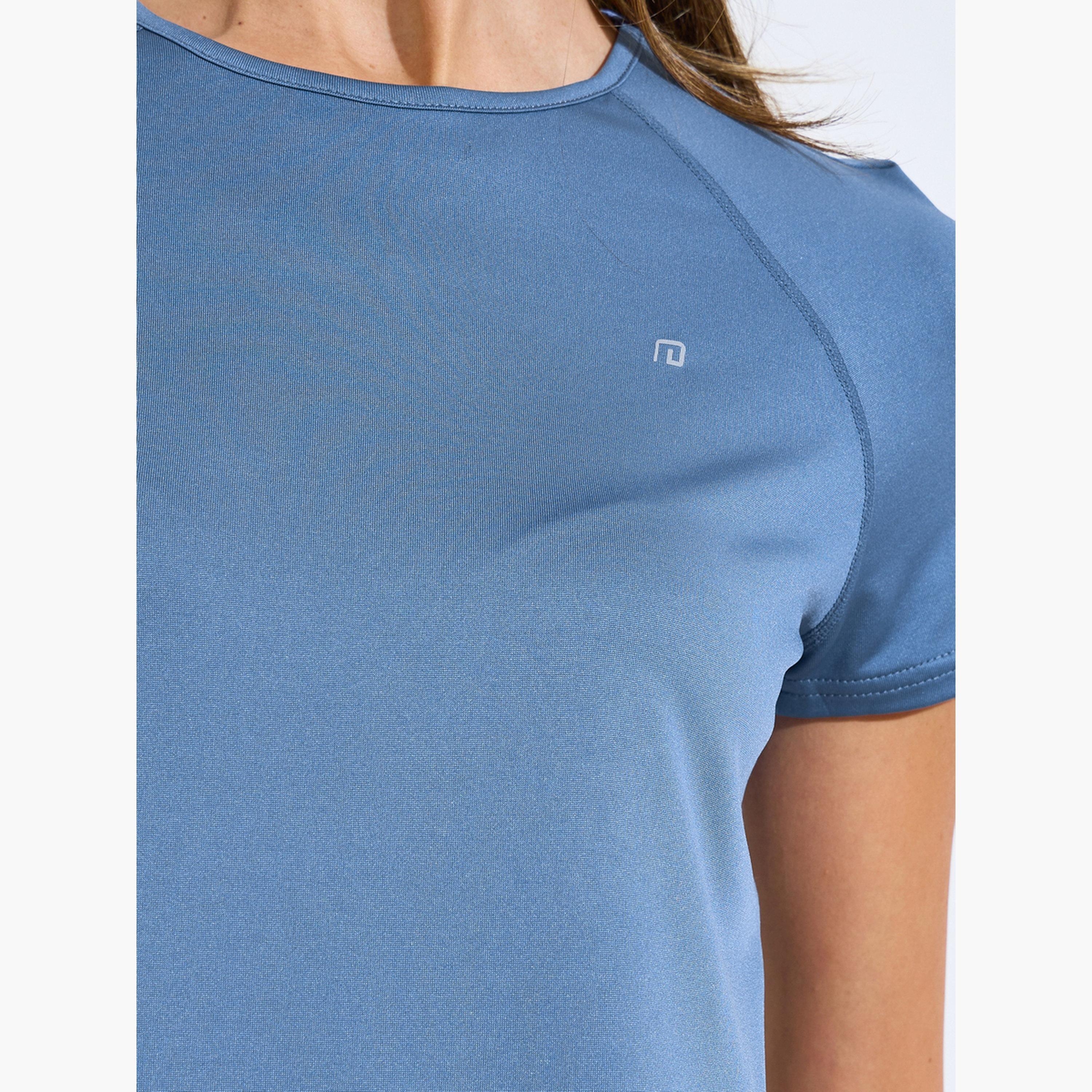 بلوزة بإدخالات قماش شبكي وشعار على الكتف الخلفي-sports-women-clothing-tshirtsandvests-image-5