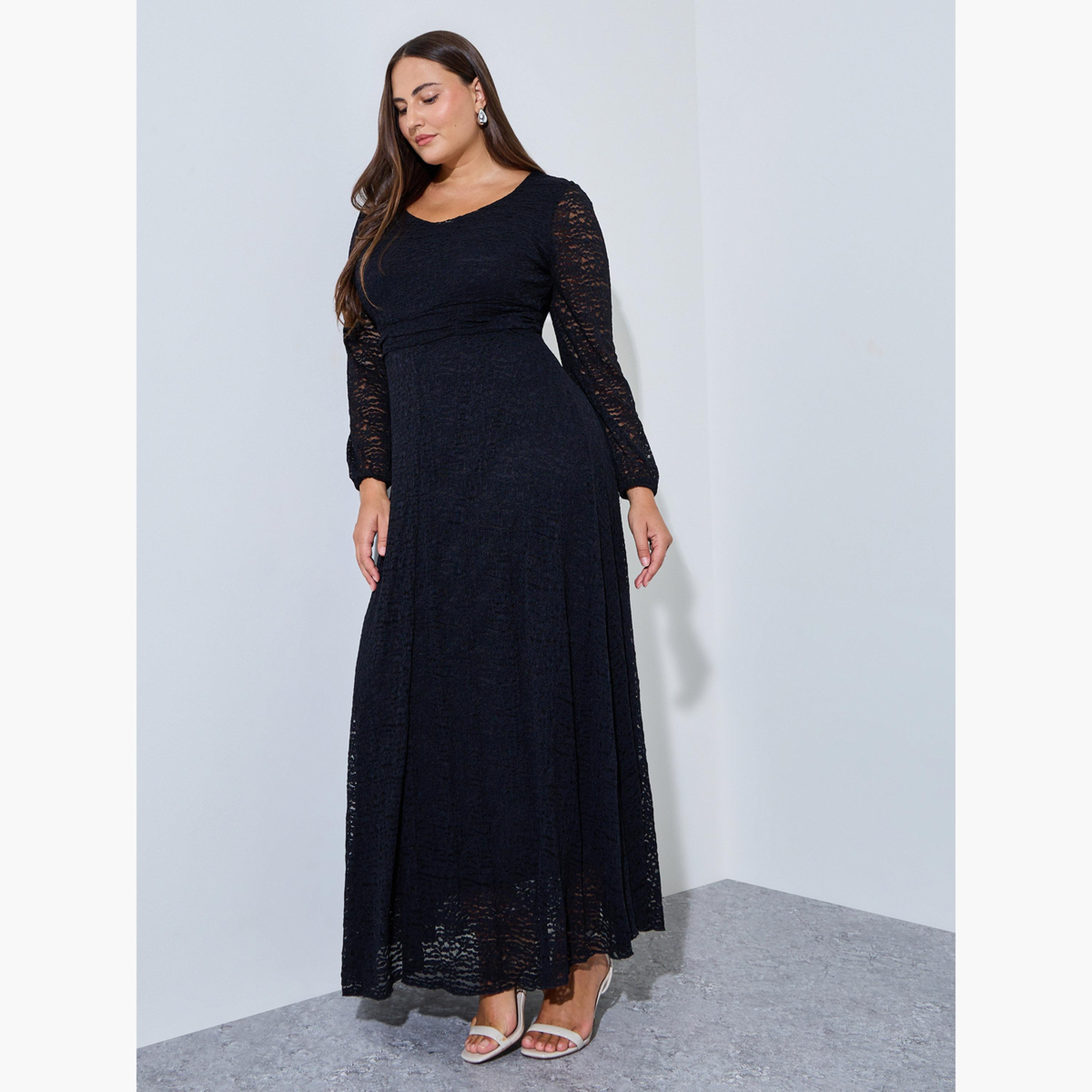 فستان طويل بحافة واسعة وتفاصيل دانتيل بمقاس كبير-women-clothing-dresses-image-3