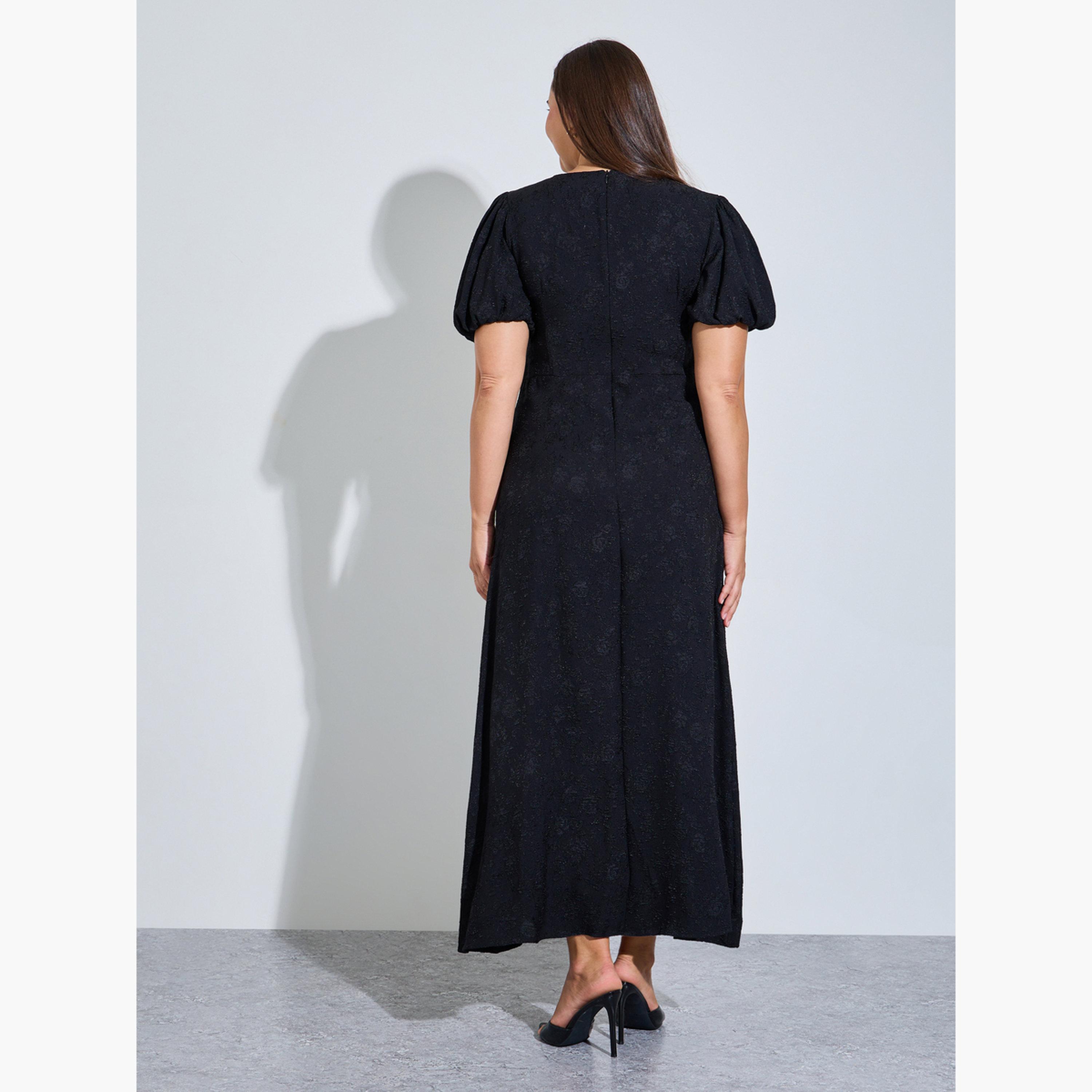 Styli Plus Size Black Puff Sleeves Textured A-Line Maxi Dress-women-clothing-dresses-image-4