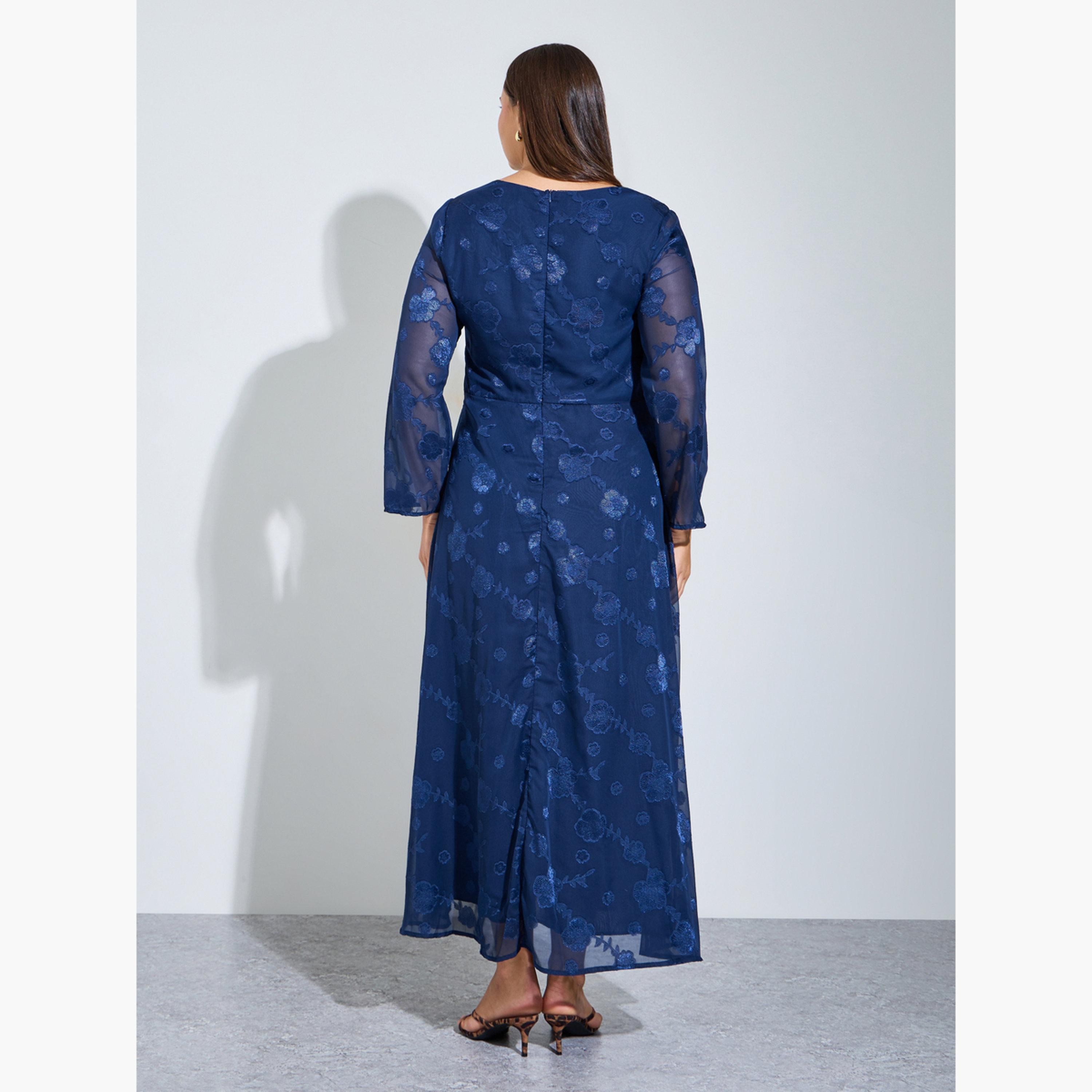 فستان طويل جاكار بتطريز زهور وبحافة واسعة بمقاس كبير-women-clothing-dresses-image-4
