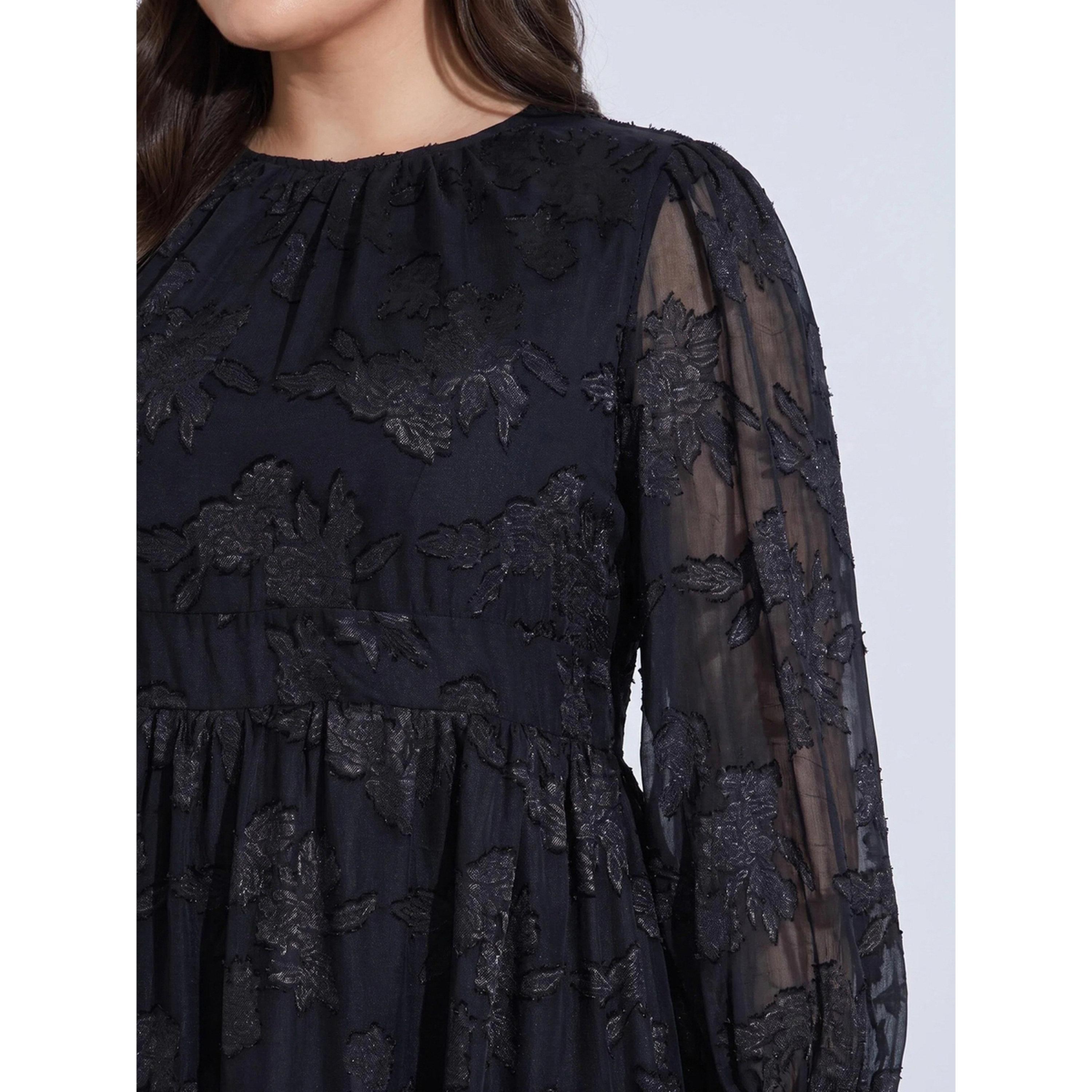 ستايلي - فستان طويل مطبوع من الساتان الجاكار بتصميم A-women-clothing-dresses-image-4