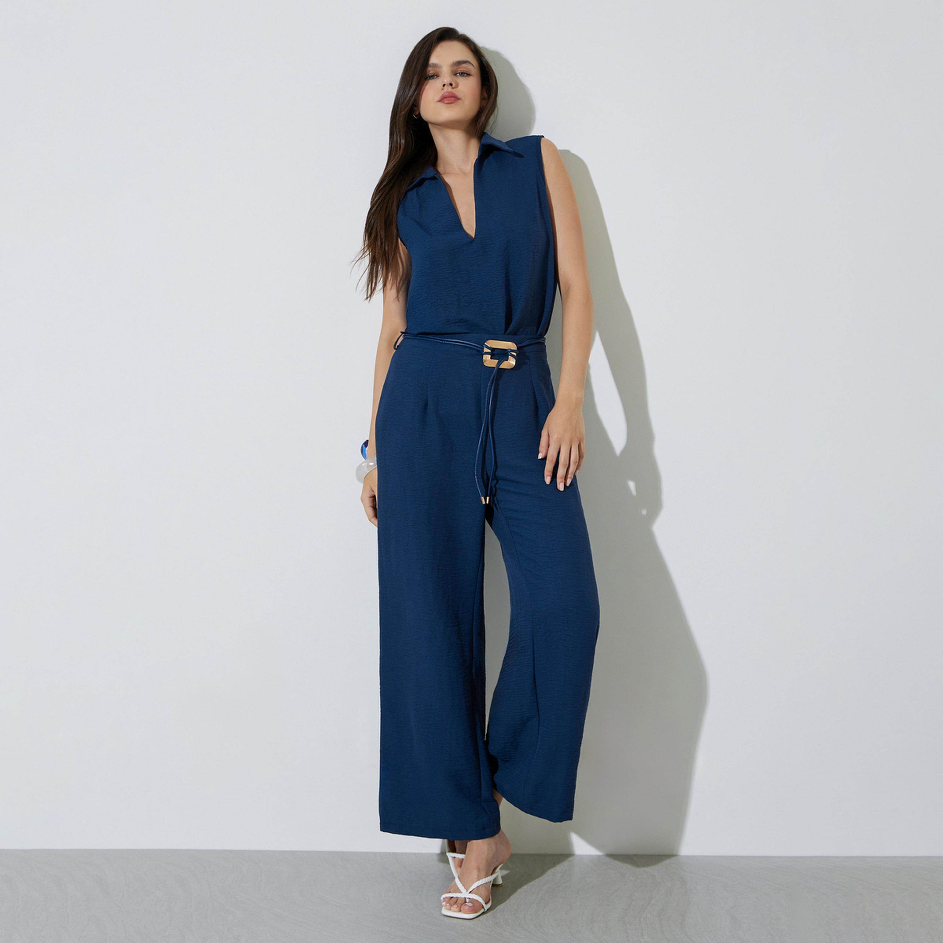 طقم منسق من بنطال وبلوزة بياقة مفتوحة-women-clothing-coordsets-image-1