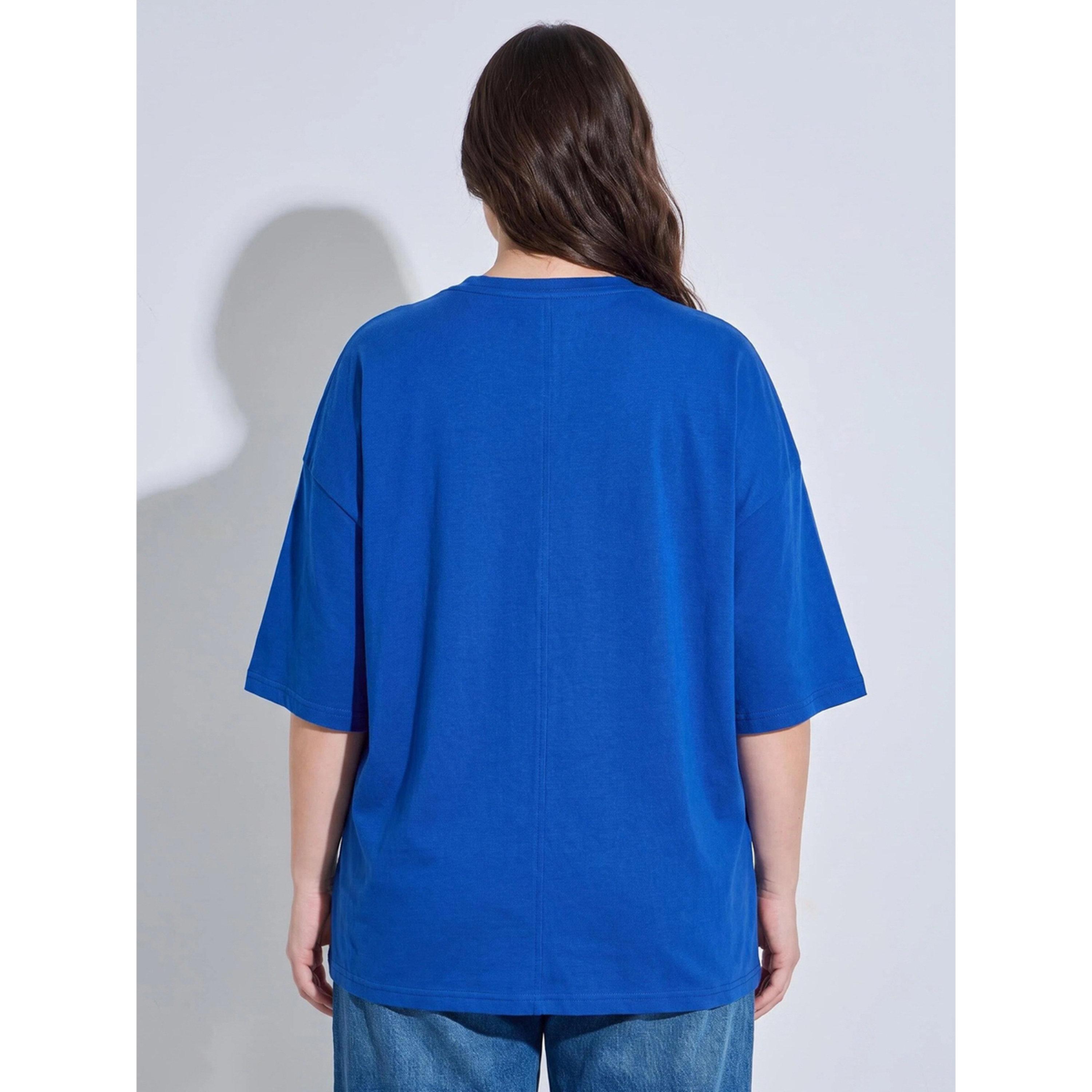 ستايلي - تيشيرت كبير الحجم بشعار أساسي بلوك-7009478601-women-clothing-plussize-tshirts-image-3
