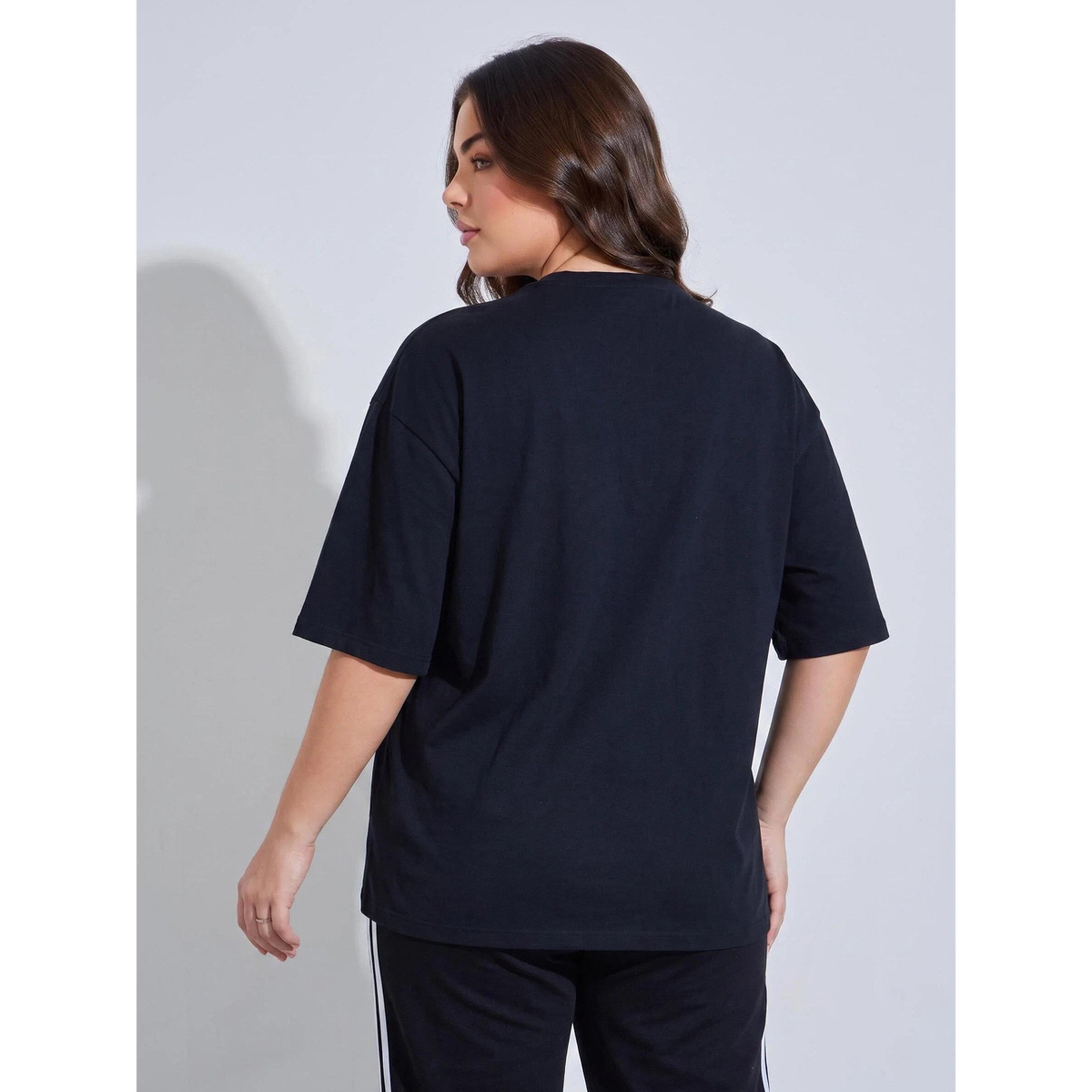 Styli Plus Size Black Solid Round Neck Oversized T-Shirt with Patchwork Detail-women-clothing-plussize-tshirts-image-3