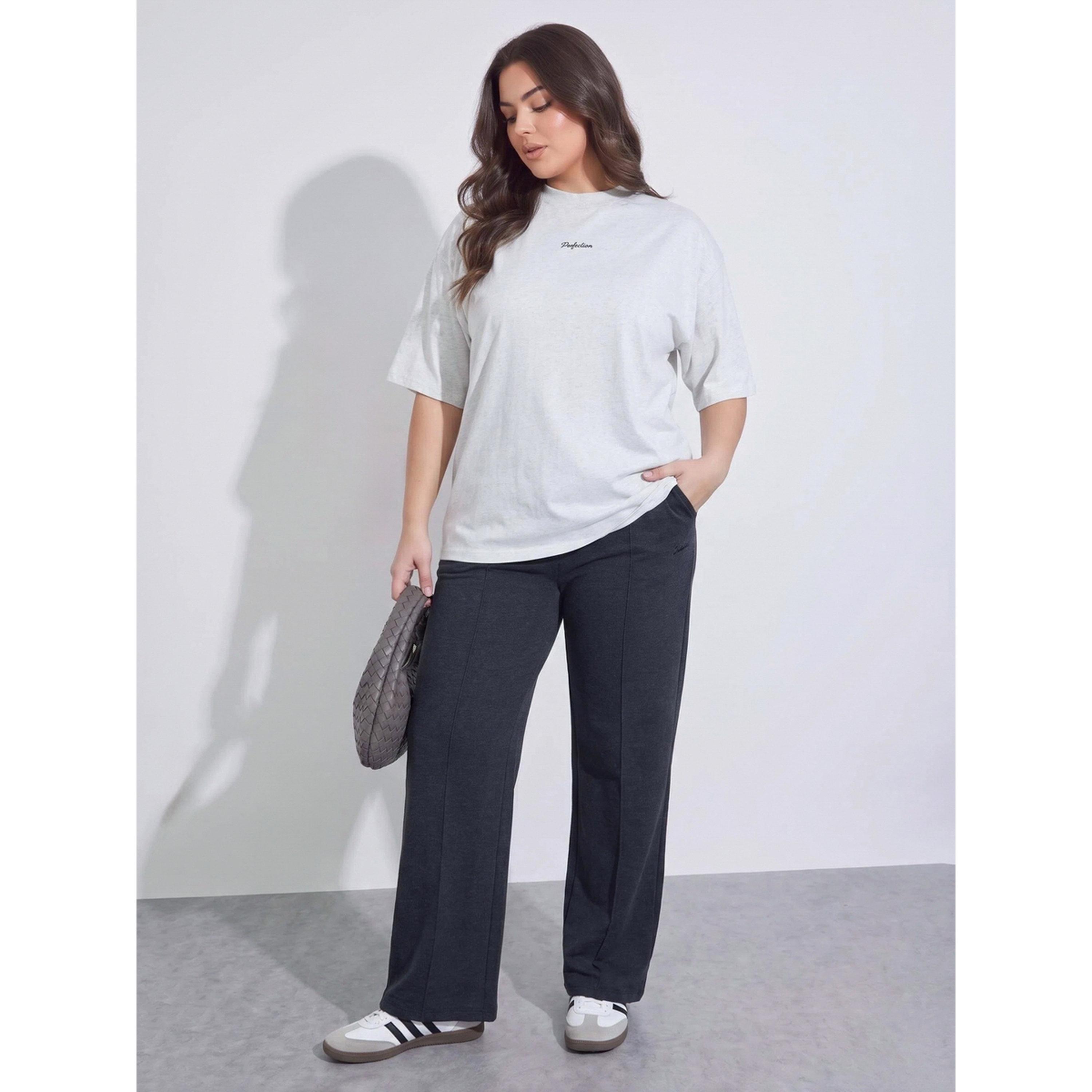 تيشيرت واسع بطبعة كتابة بمقاس كبير رمادي-women-clothing-plussize-tshirts-image-2